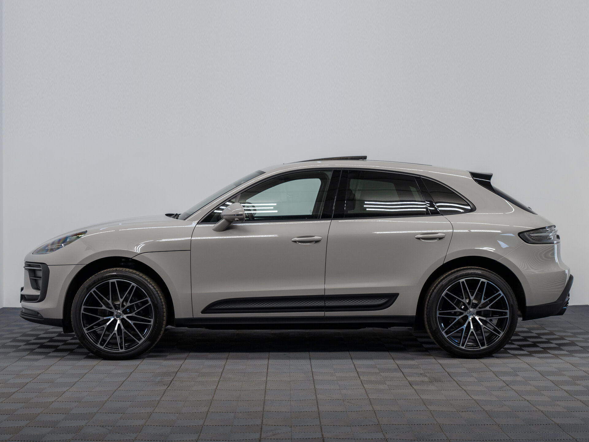 Автомобиль Porsche Macan 2.0 AMT (265 л.с.) 4WD - 8