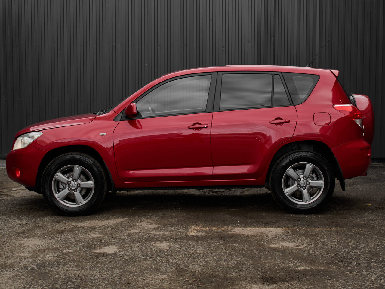 Купить Toyota RAV4 2.0 AT (152 л.с.) 4WD, 2006 в Екатеренбурге