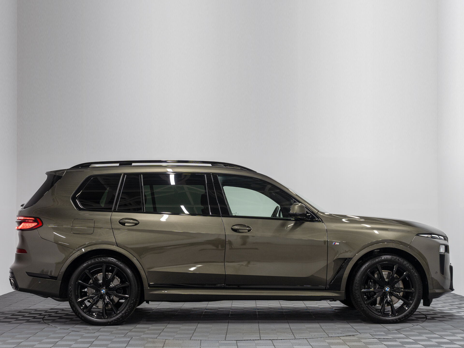 Автомобиль BMW X7 40i 3.0 AT (381 л.с.) 4WD - 6