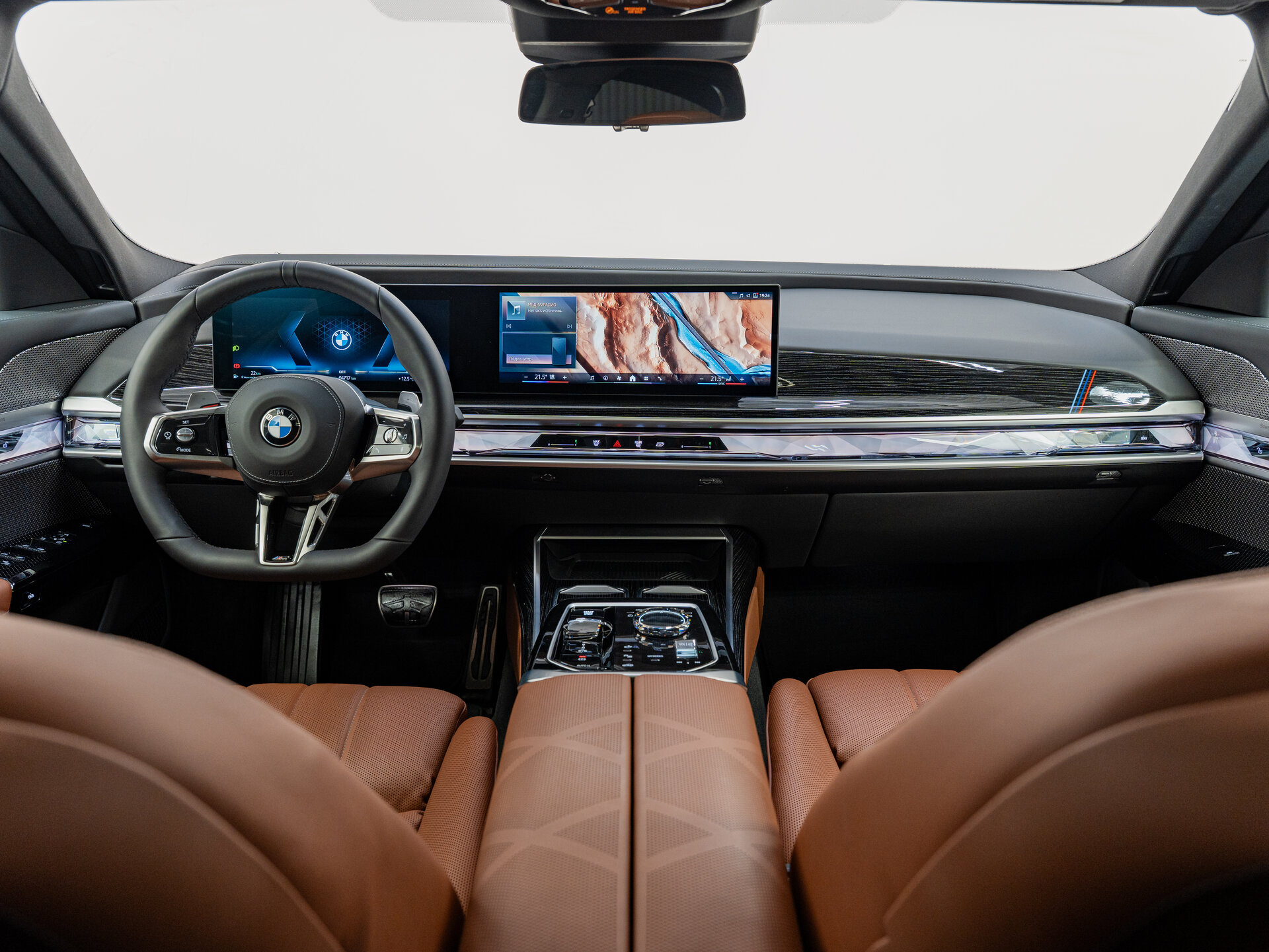 Автомобиль BMW 7 серии 740i xDrive 3.0 AT (380 л.с.) 4WD - 16