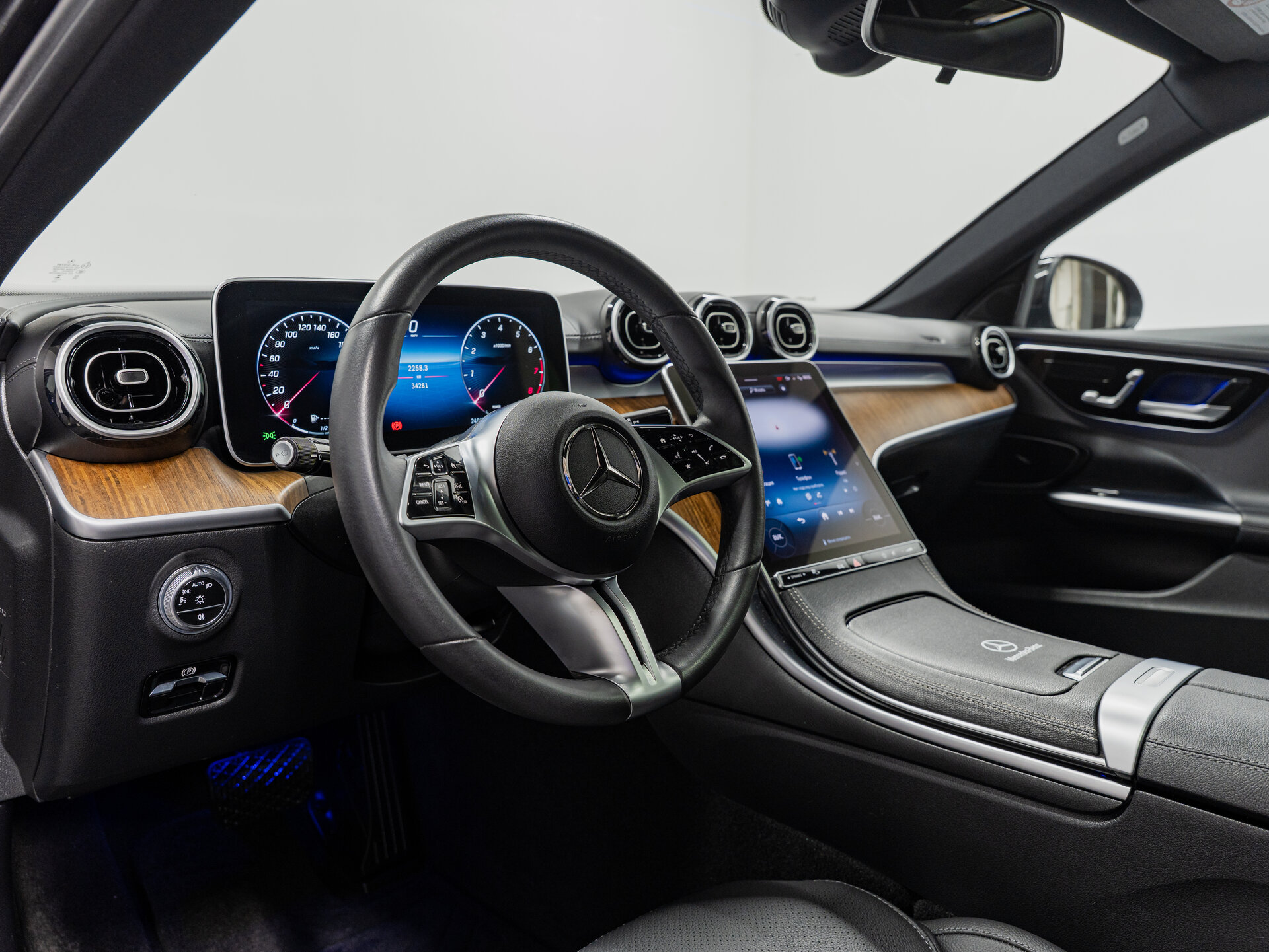 Автомобиль Mercedes-Benz C-Класс 260 L 1.5 AT (204 л.с.) - 12