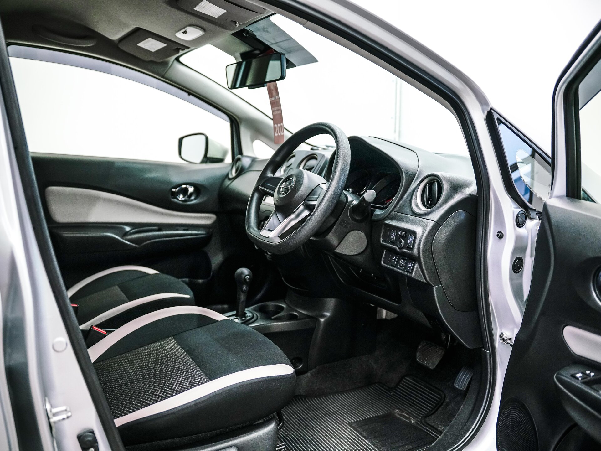 Nissan Note 2018 17
