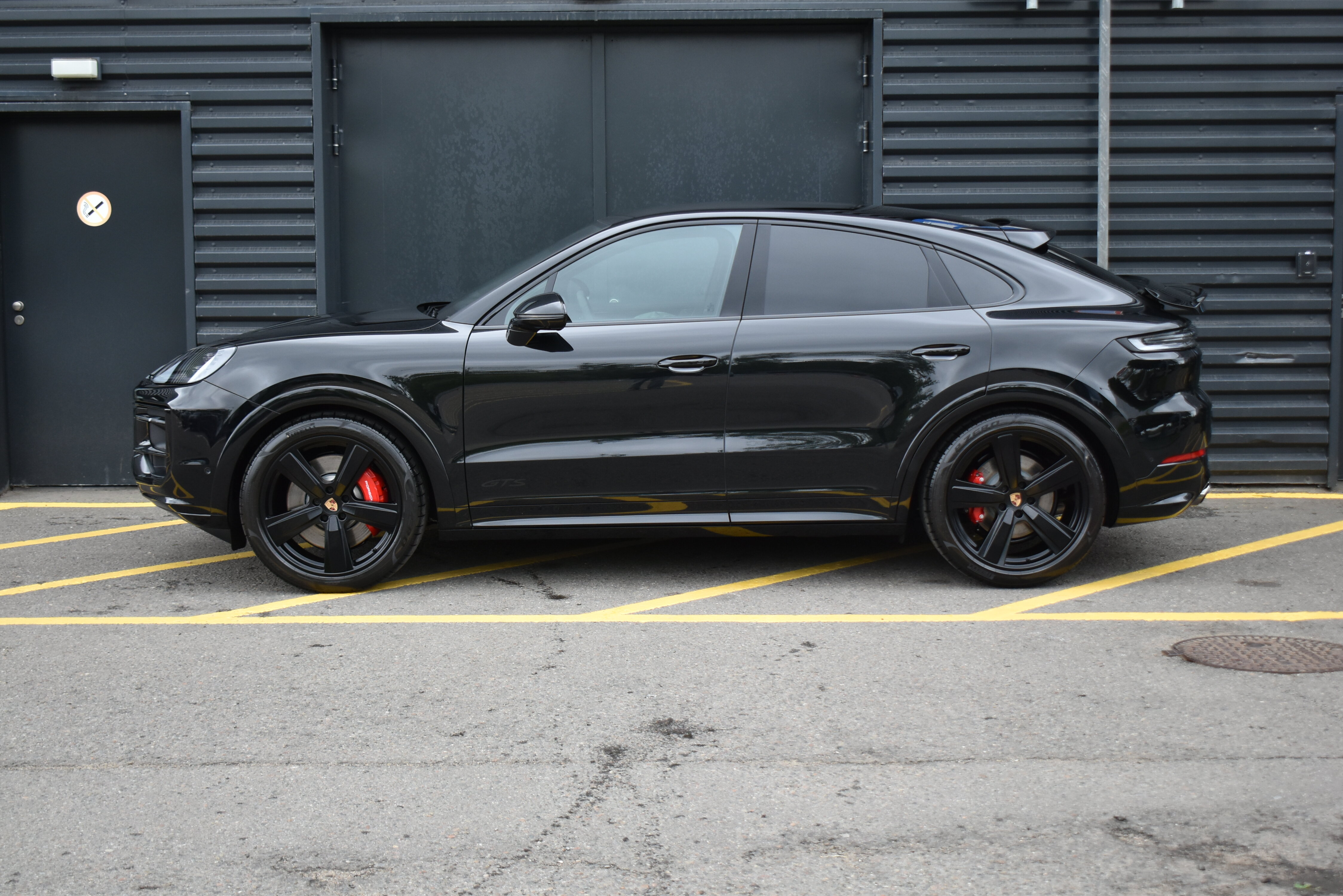 80603725 GTS Coupé 4.0 AT (500 л.с.) 4WD №2