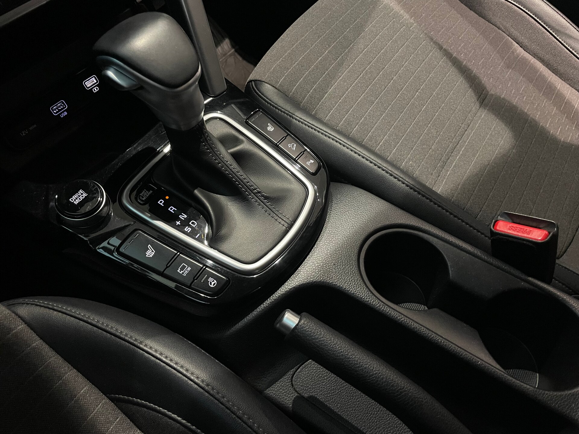 Автомобиль Kia Seltos 2.0 CVT (149 л.с.) - 16