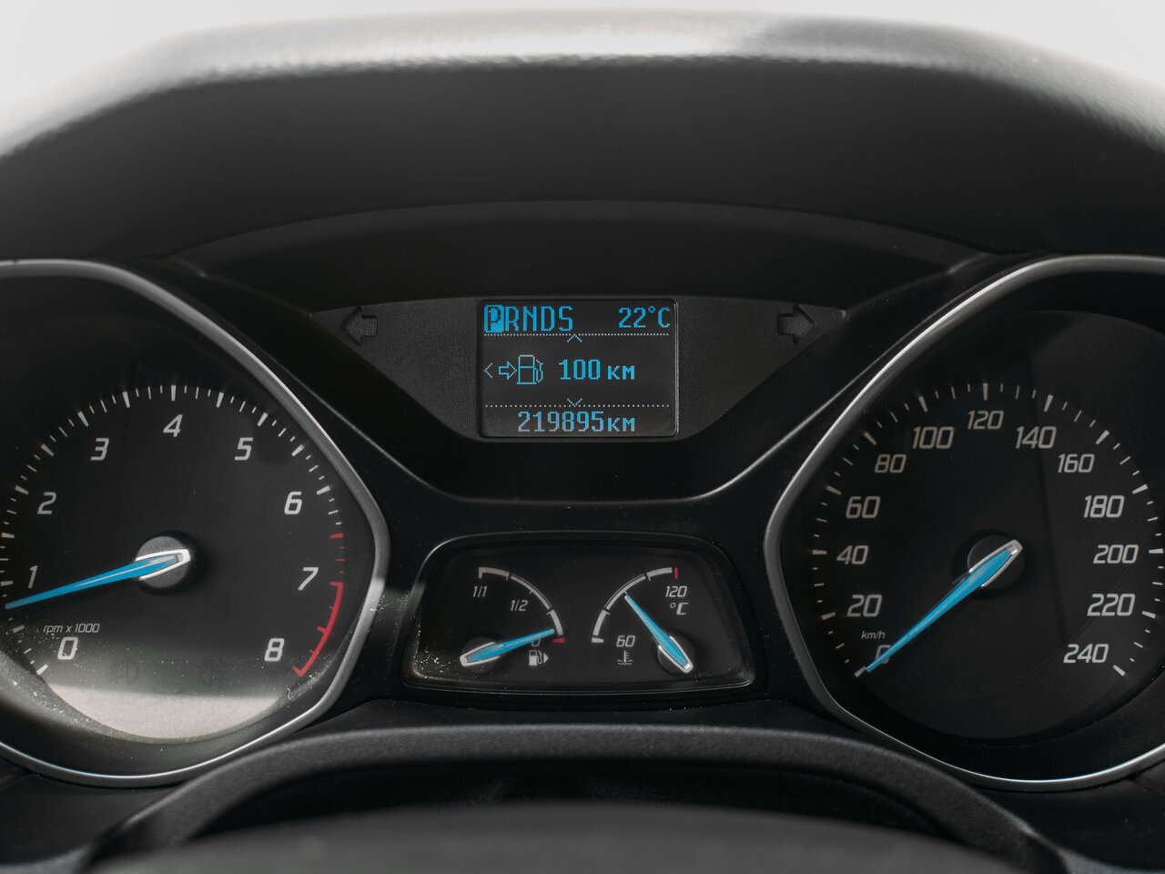 Купить Ford Focus 2.0 AMT (150 л.с.), 2012 в Екатеренбурге