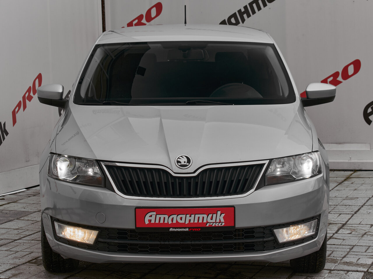 Купить Skoda Rapid 1.6 AT (105 л.с.), 2014 в Екатеренбурге