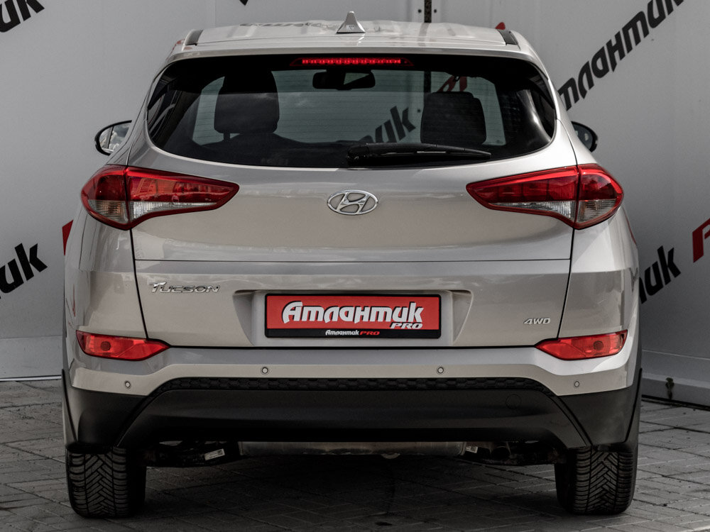 Купить Hyundai Tucson 2.0 AT (150 л.с.) 4WD, 2016 в Екатеренбурге