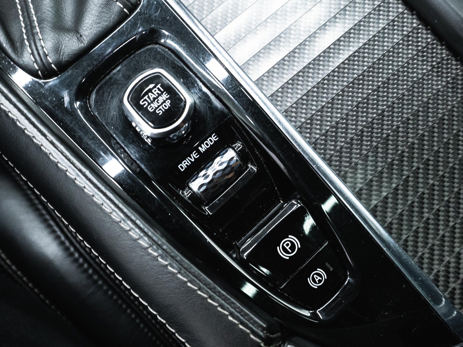 Volvo XC90 2017 27
