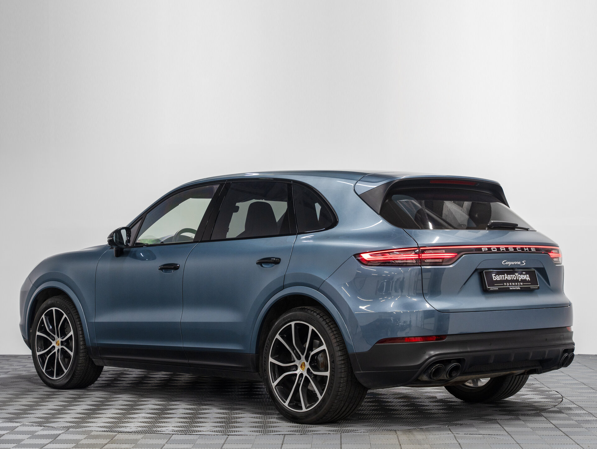 Автомобиль Porsche Cayenne S 2.9 AT (440 л.с.) 4WD - 9