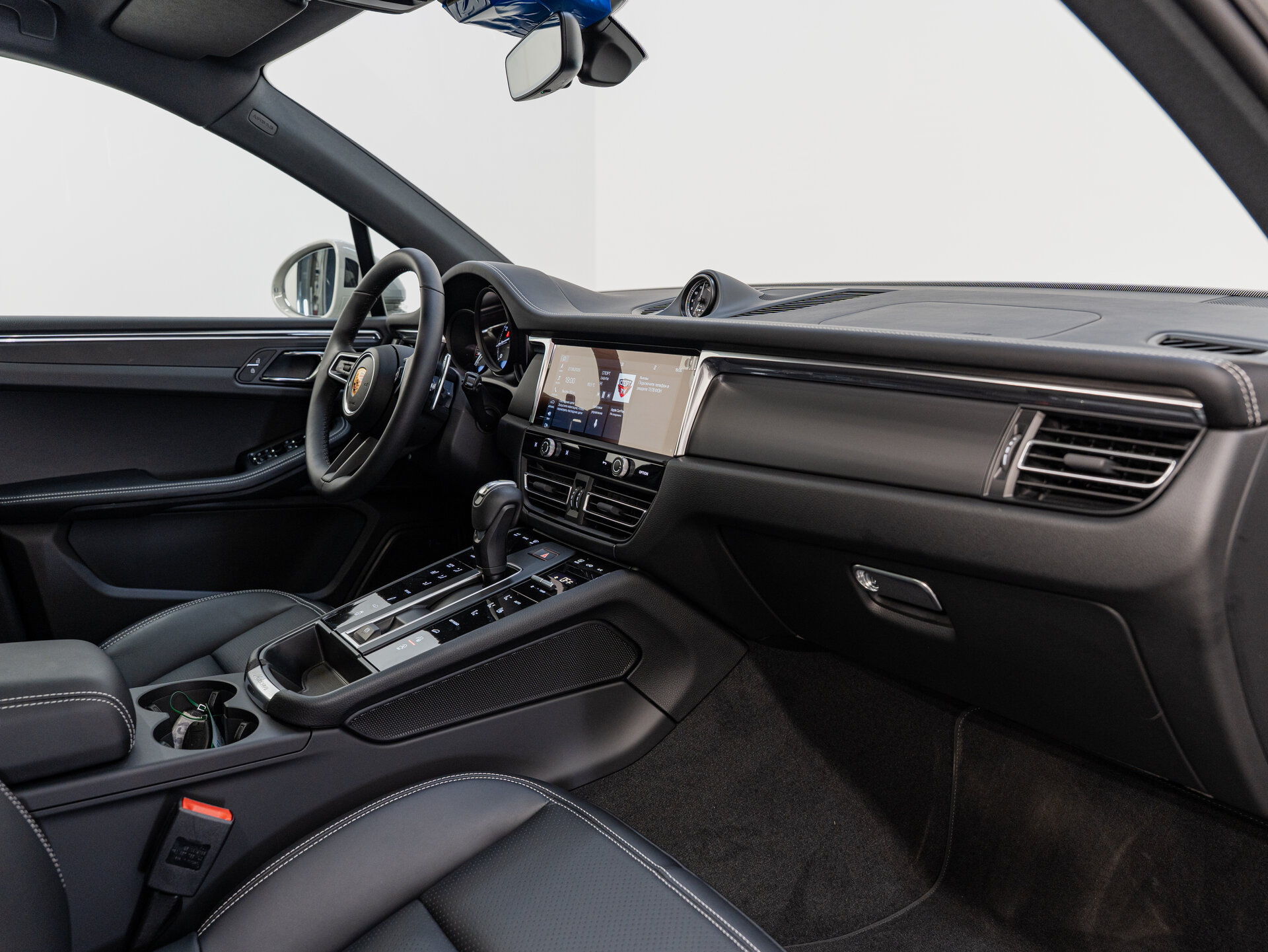 Автомобиль Porsche Macan 2.0 AMT (265 л.с.) 4WD - 11