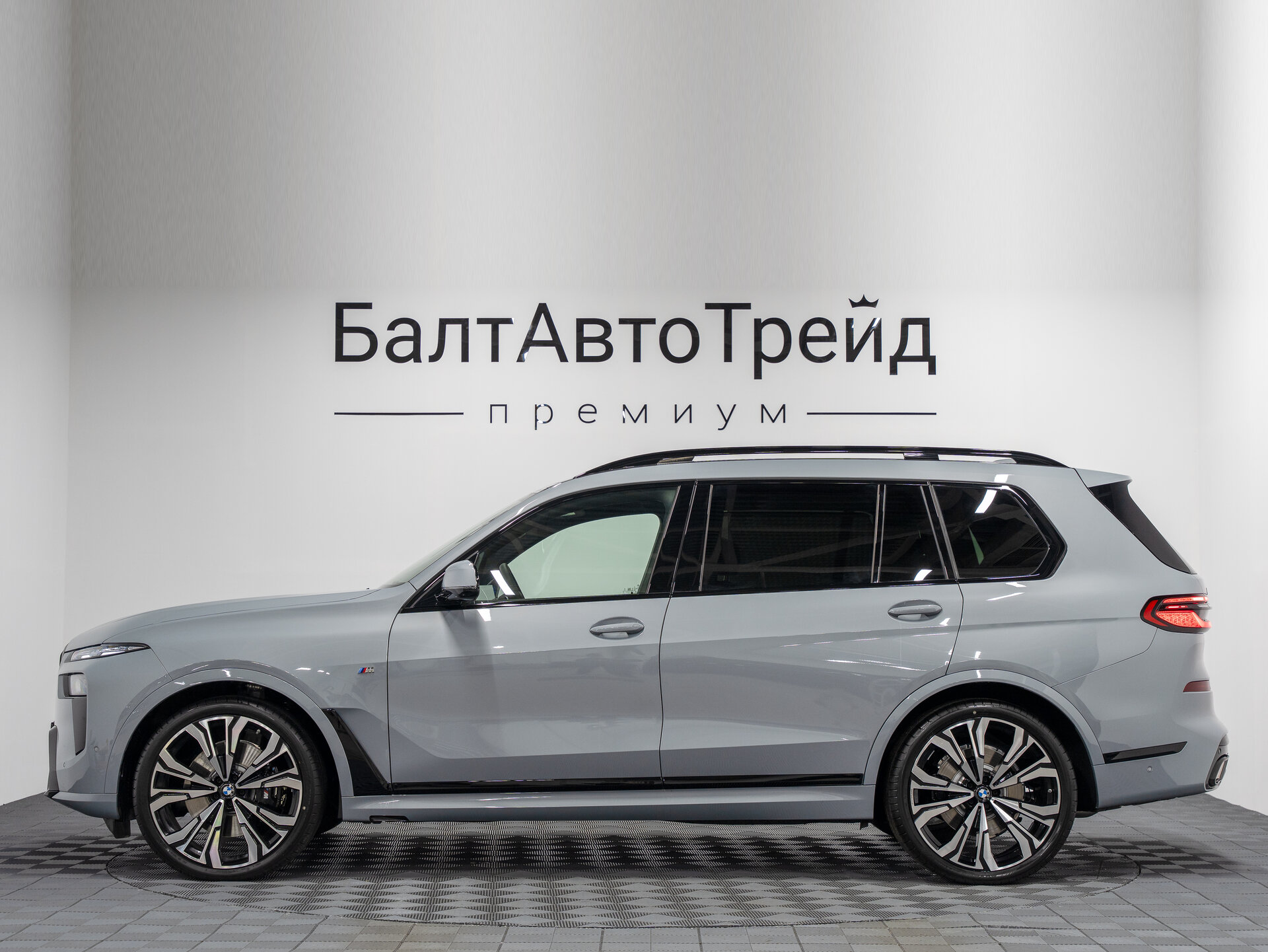 Автомобиль BMW X7 40d 3.0d AT (340 л.с.) 4WD - 12