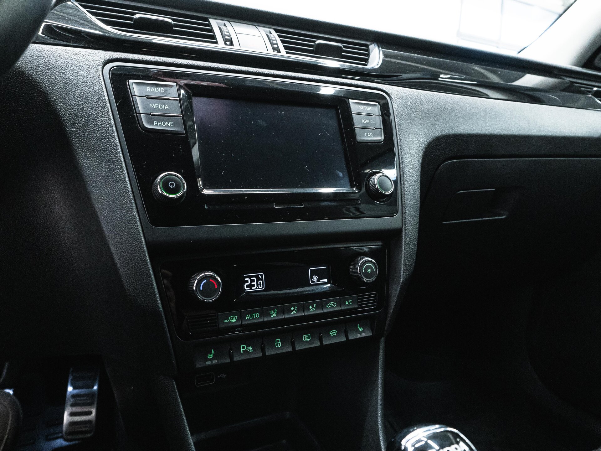Skoda Rapid 2019 21
