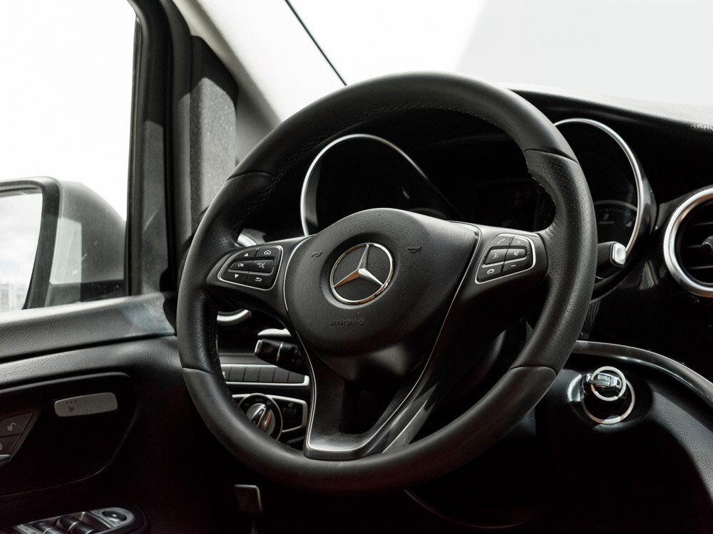 Купить Mercedes-Benz V-Класс 220 d длинный 2.1d AT (163 л.с.), 2018 в Екатеренбурге