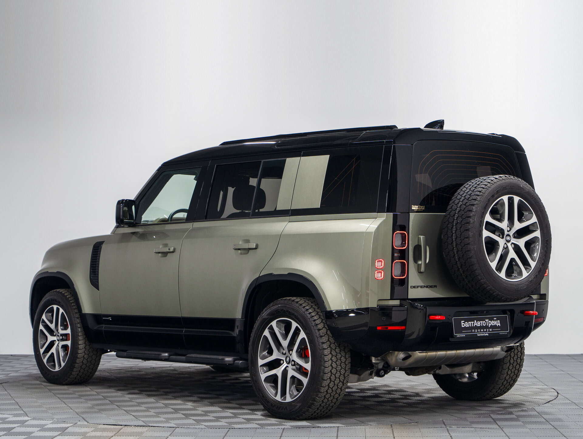 Автомобиль Land Rover Defender 130 3.0 AT (400 л.с.) 4WD - 9