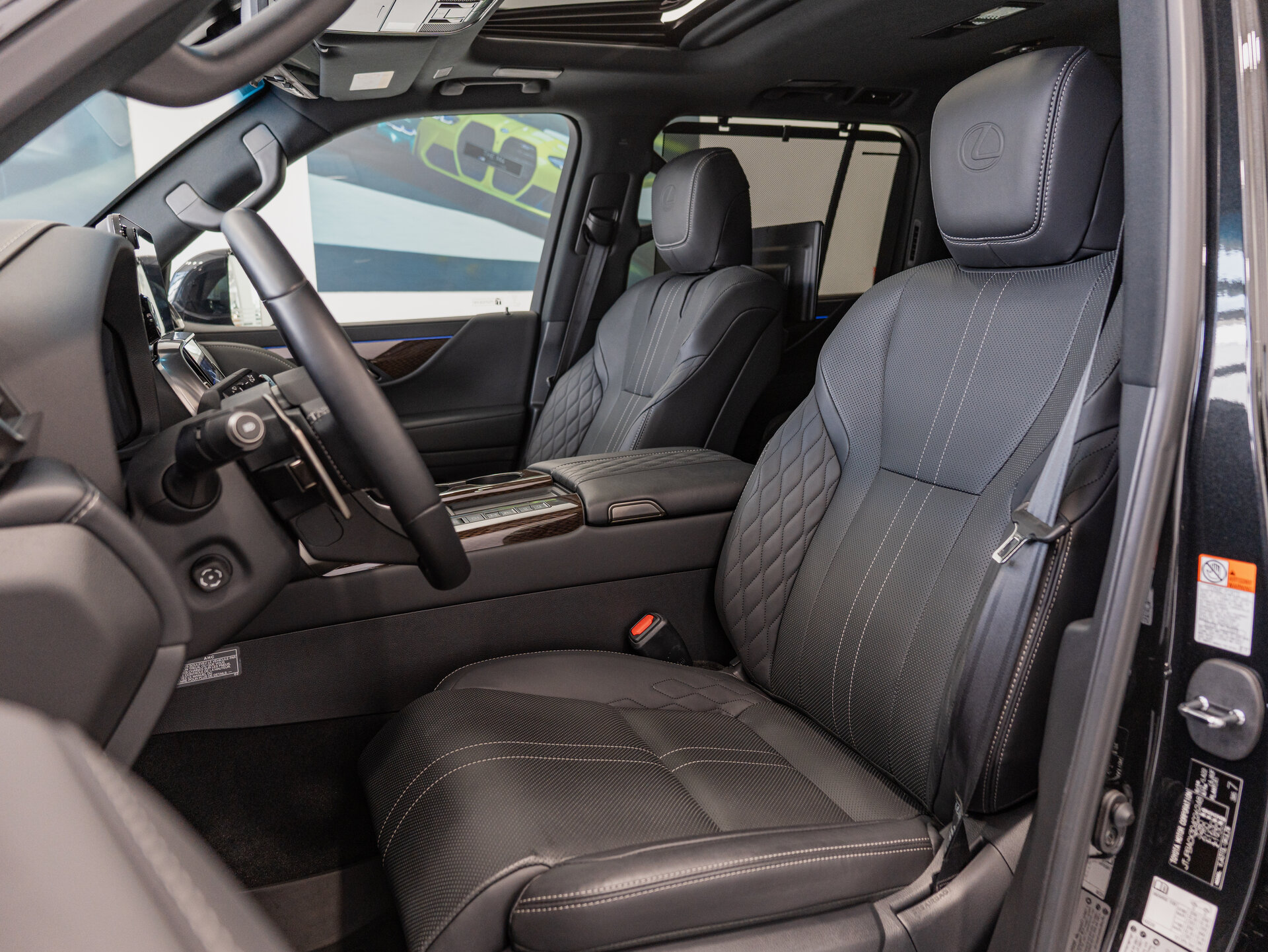 Автомобиль Lexus LX 600 3.4 AT (415 л.с.) 4WD - 17