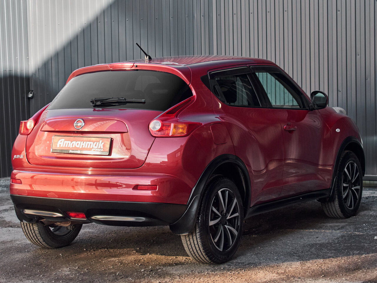 Купить Nissan Juke 1.6 CVT (117 л.с.), 2013 в Екатеренбурге