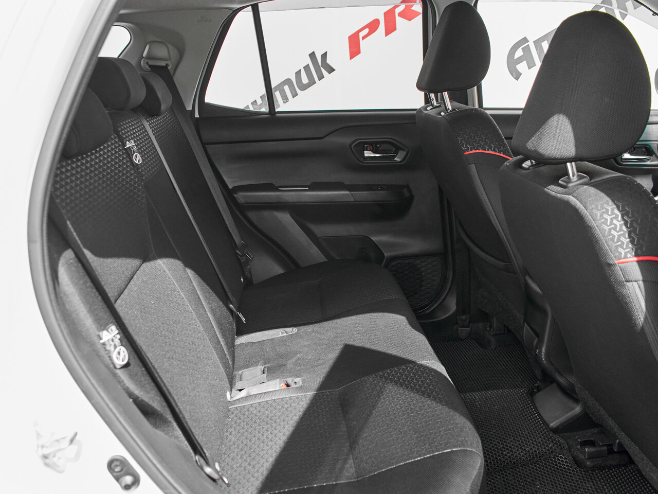 Купить Toyota Raize 1.0 CVT (98 л.с.) 4WD, 2020 в Екатеренбурге
