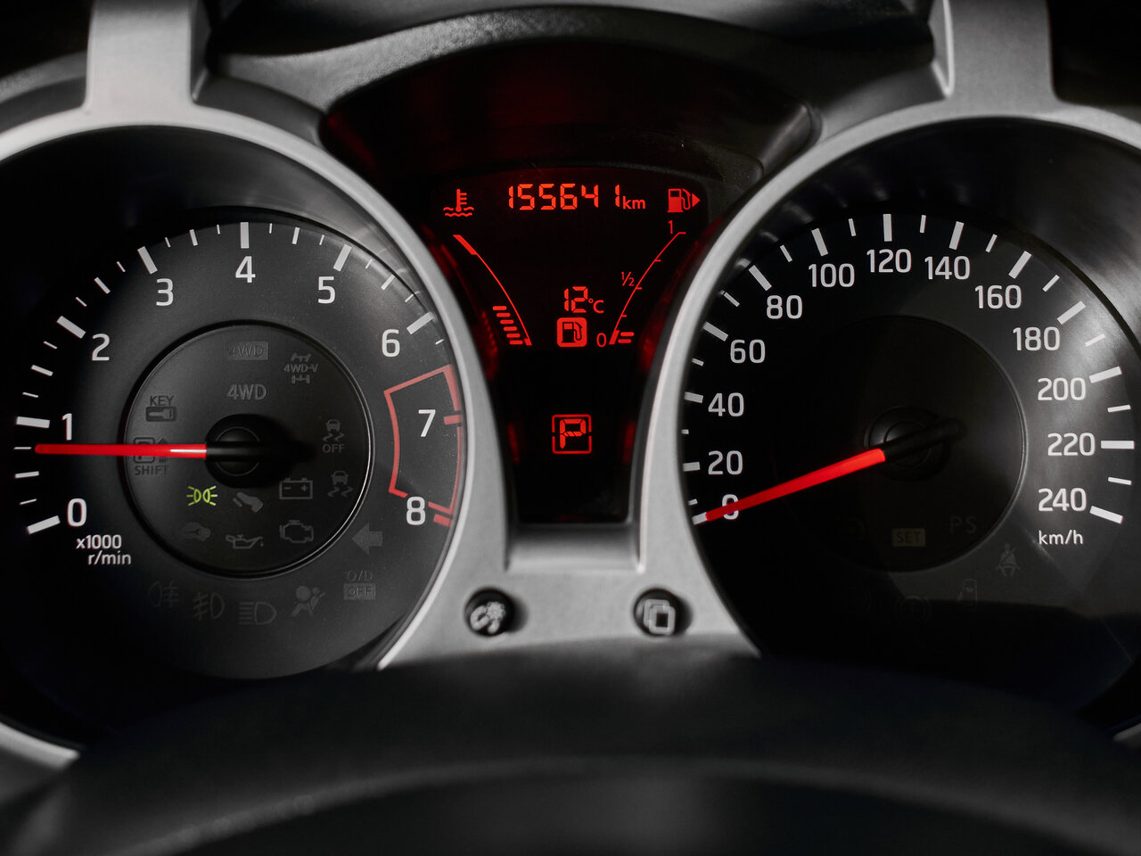 Купить Nissan Juke 1.6 CVT (117 л.с.), 2013 в Екатеренбурге
