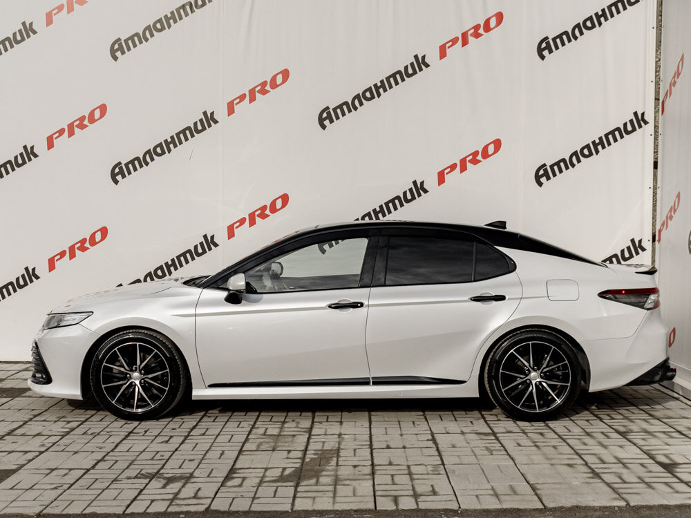Купить Toyota Camry 3.5 AT (249 л.с.), 2022 в Екатеренбурге
