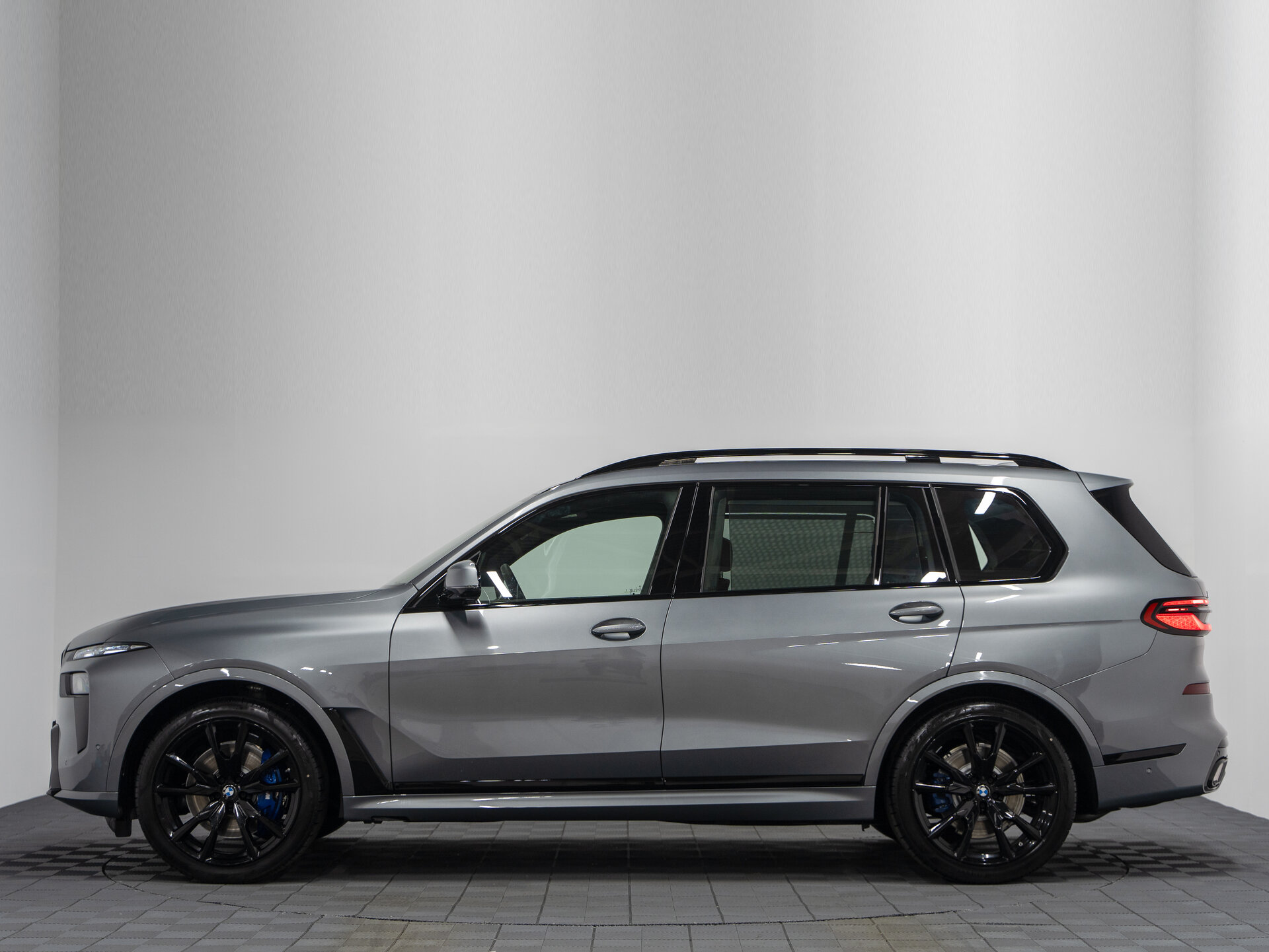 Автомобиль BMW X7 40i 3.0 AT (381 л.с.) 4WD - 10