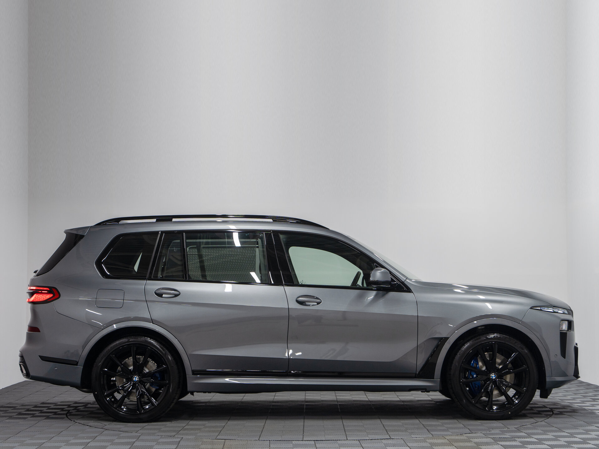Автомобиль BMW X7 40i 3.0 AT (381 л.с.) 4WD - 6