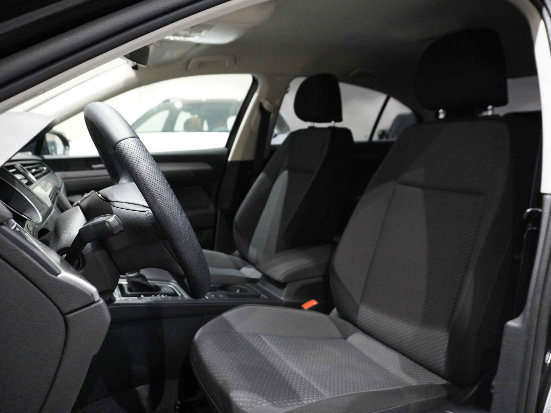 Автомобиль Volkswagen Passat 1.4 AMT (125 л.с.) - 8