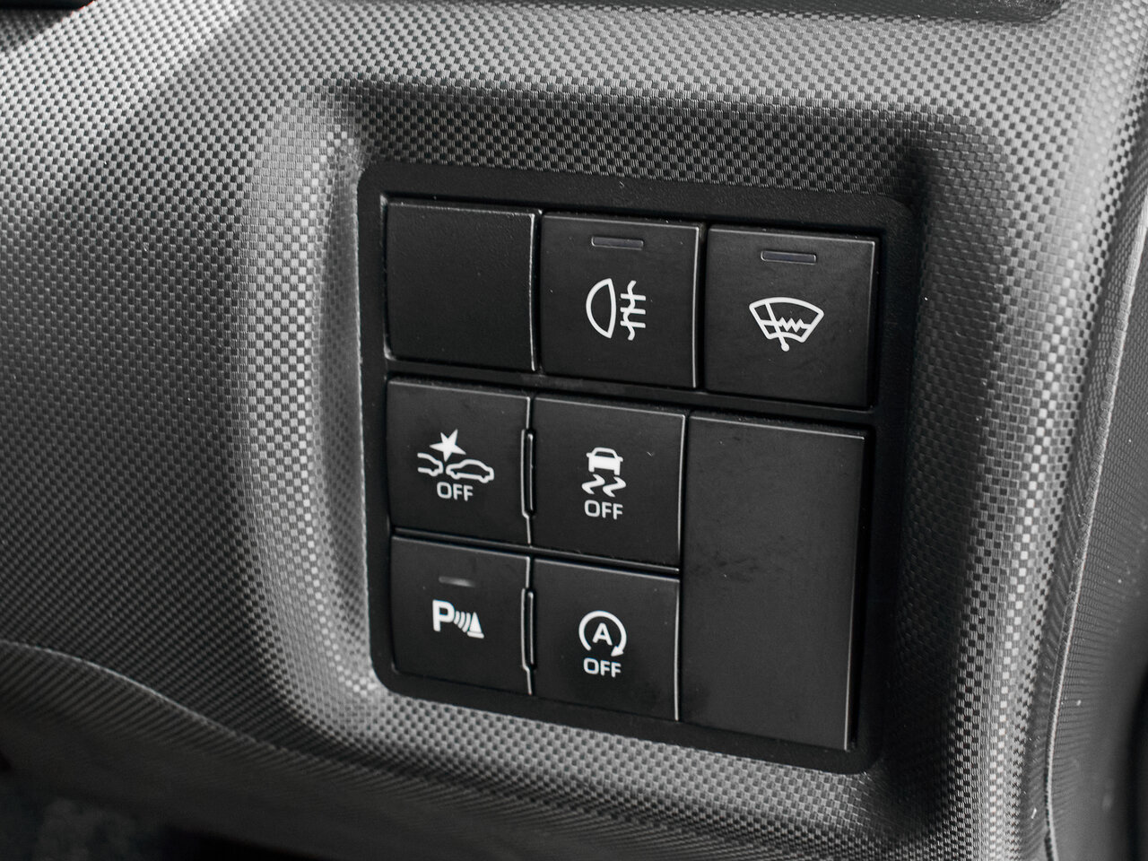 Купить Toyota Raize 1.0 CVT (98 л.с.) 4WD, 2020 в Екатеренбурге