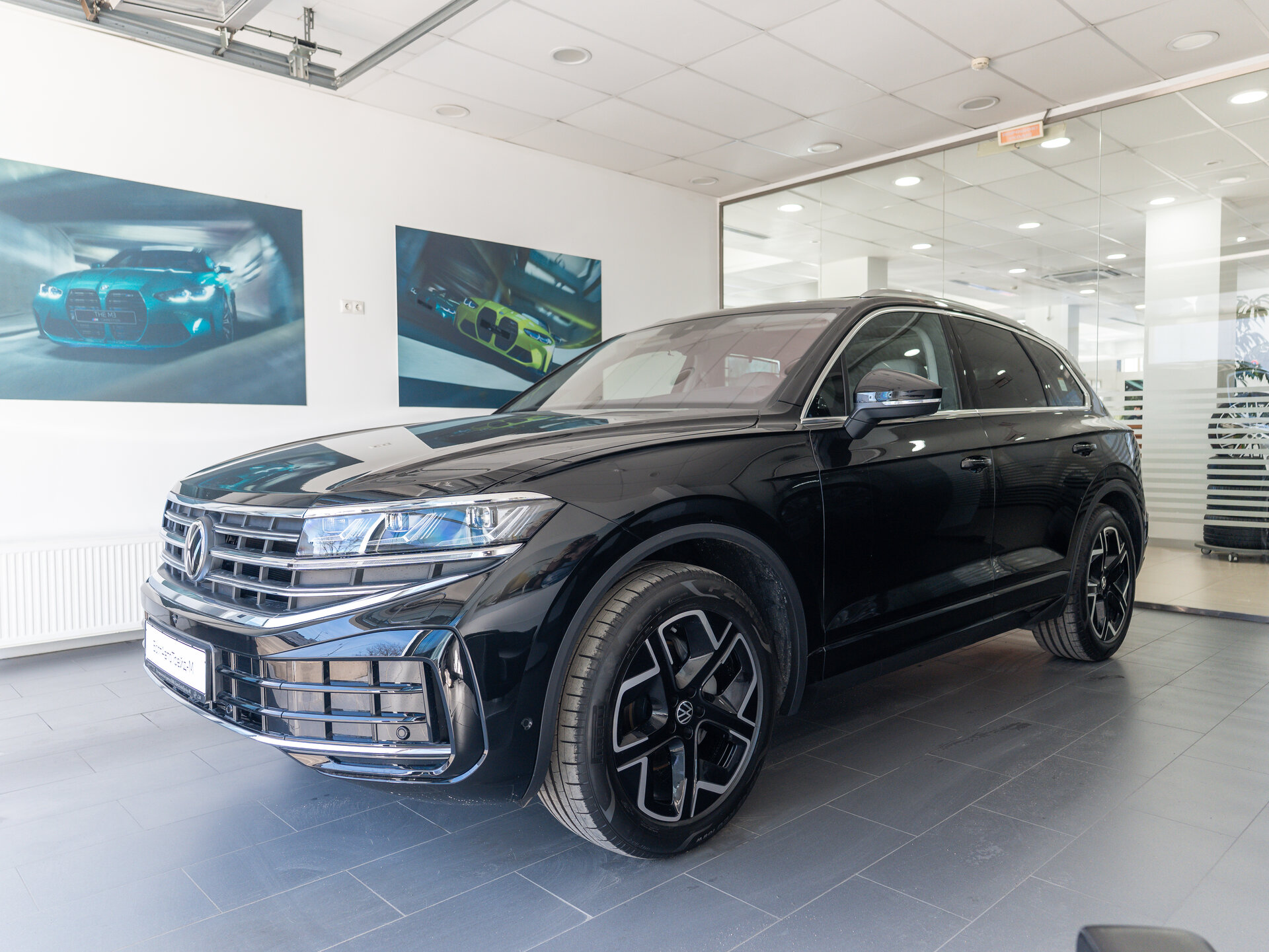 Автомобиль Volkswagen Touareg 3.0d AT (286 л.с.) 4WD - 1