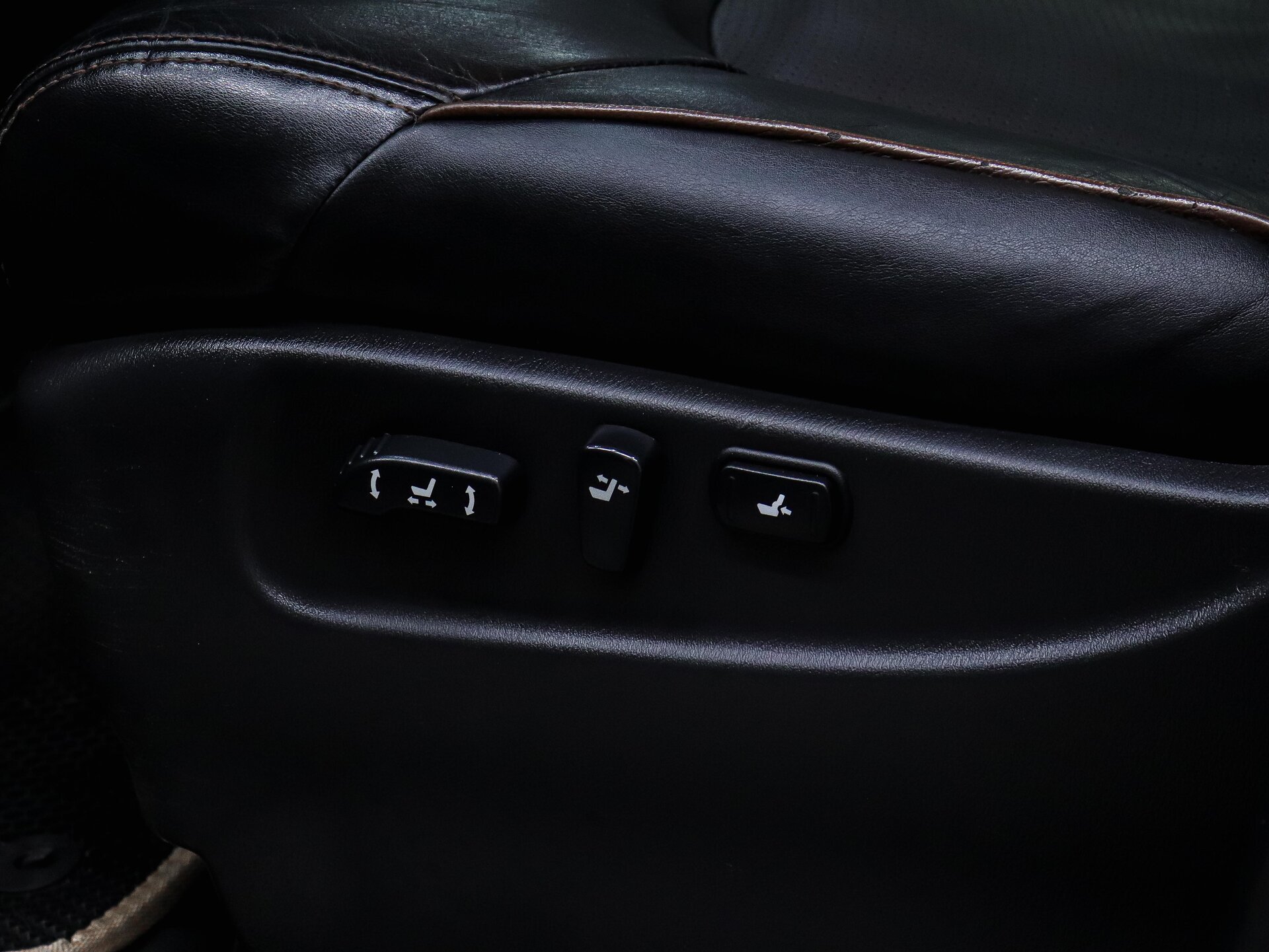 Nissan Patrol 2011 17