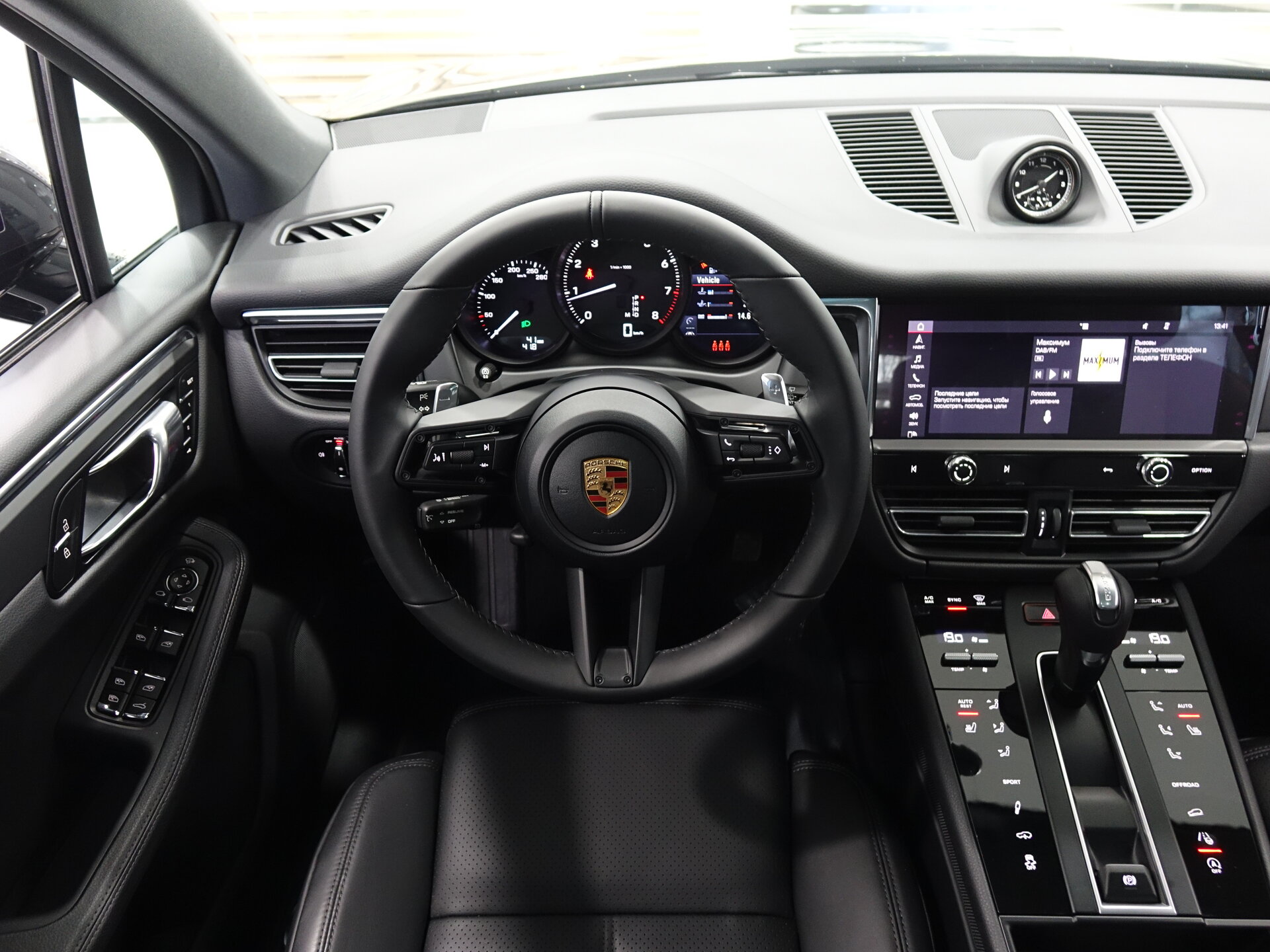 Автомобиль Porsche Macan 2.0 AMT (265 л.с.) 4WD - 11