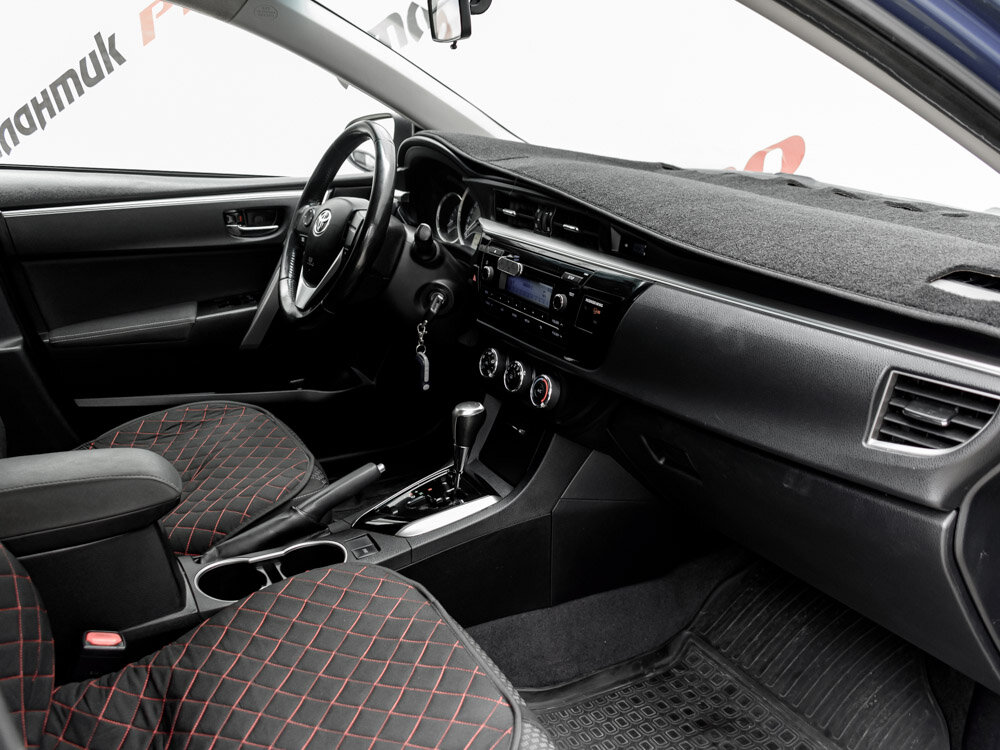 Купить Toyota Corolla 1.6 CVT (122 л.с.), 2013 в Екатеренбурге