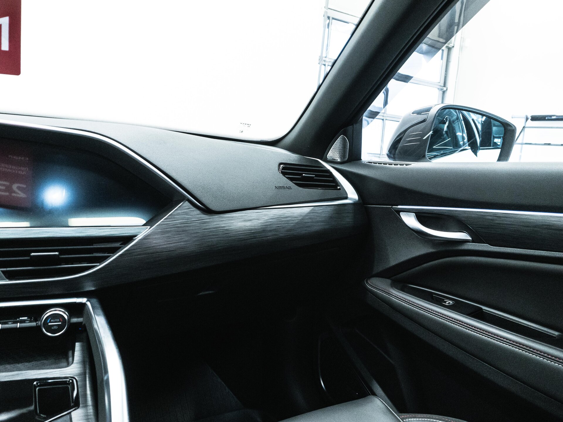 Geely Tugella 2022 14