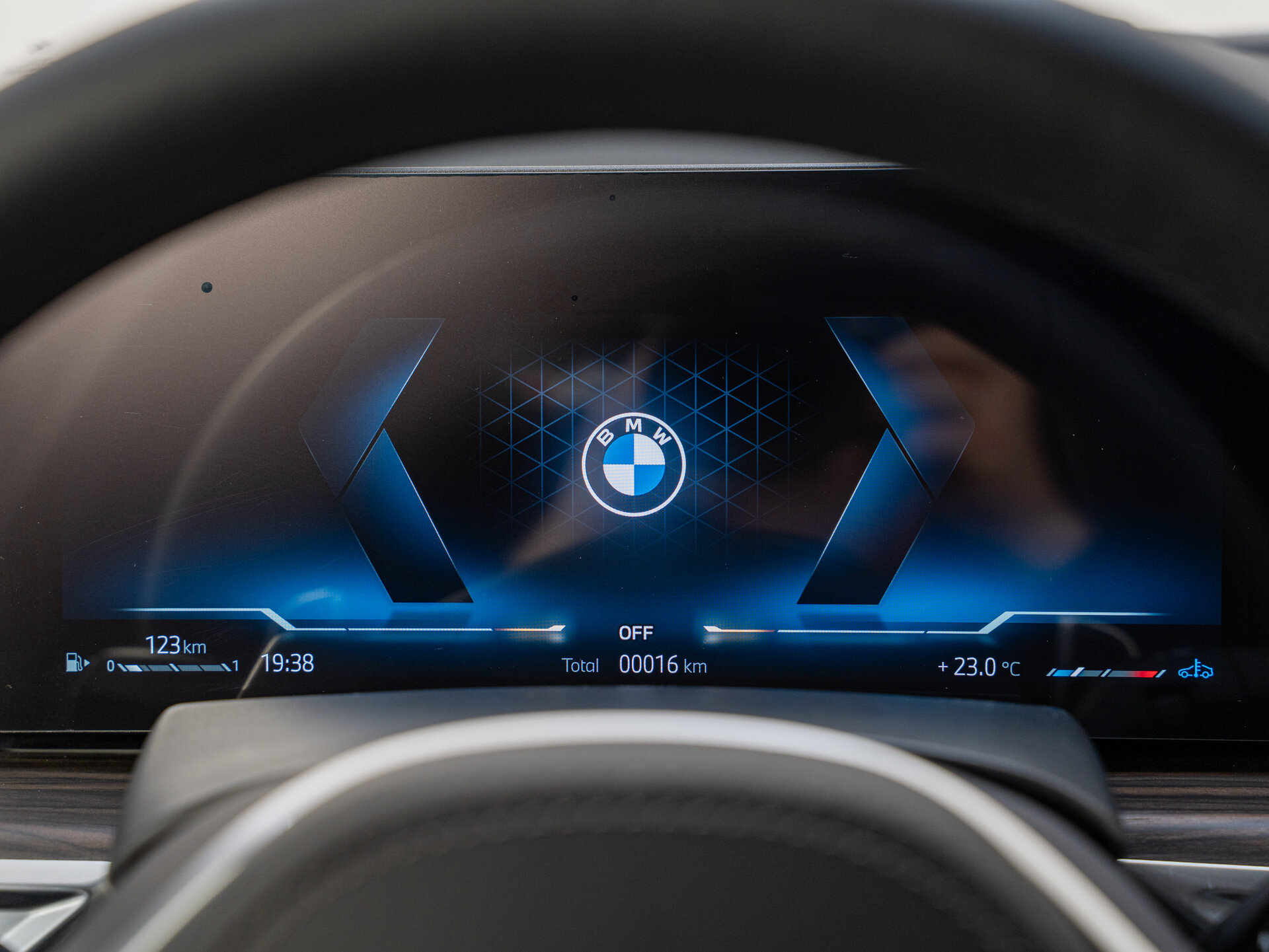 Автомобиль BMW X7 40i 3.0 AT (381 л.с.) 4WD - 14
