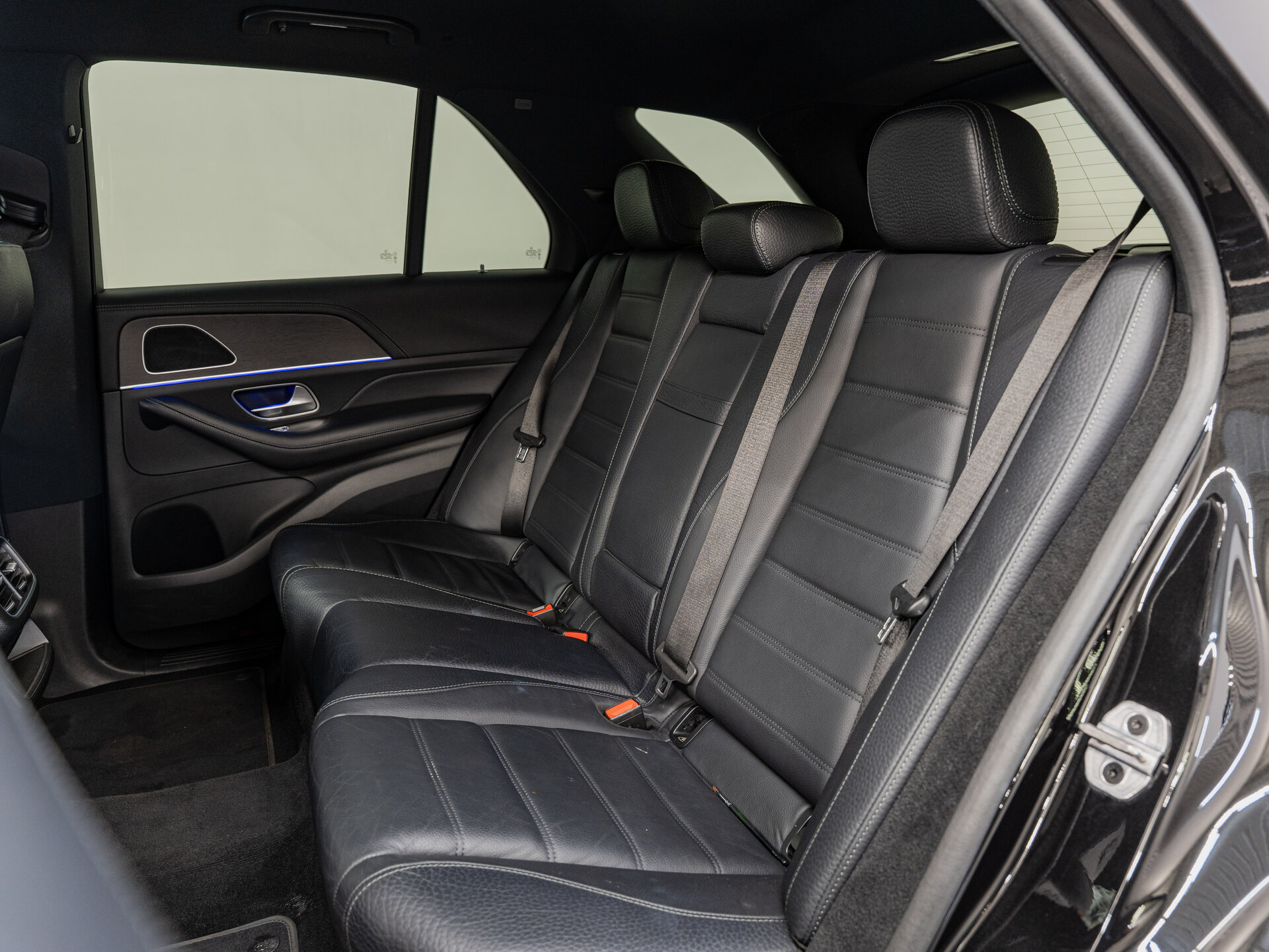 Автомобиль Mercedes-Benz GLE 300 d 2.0d AT (245 л.с.) 4WD - 20