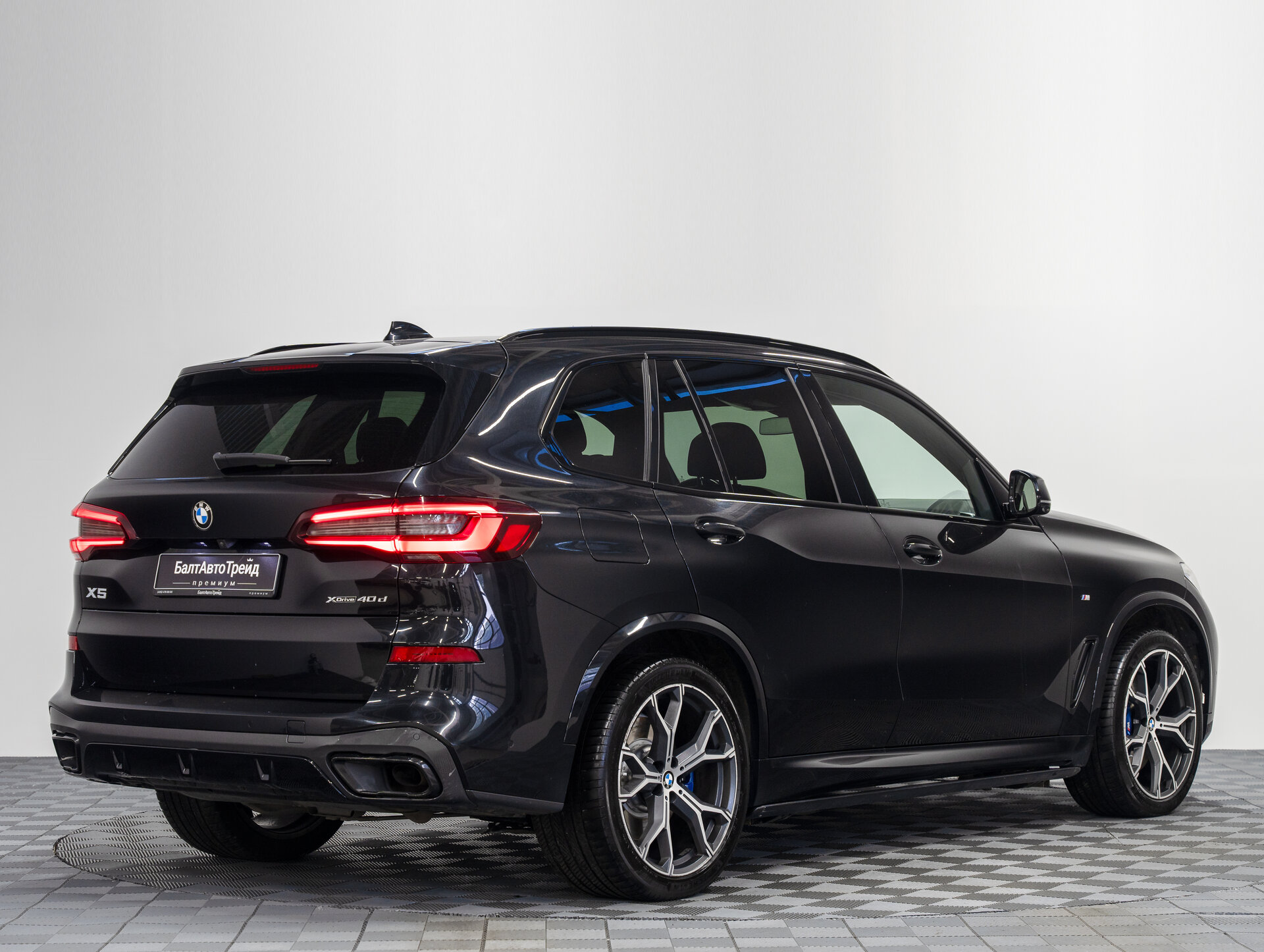 Автомобиль BMW X5 40d 3.0d AT (340 л.с.) 4WD - 7