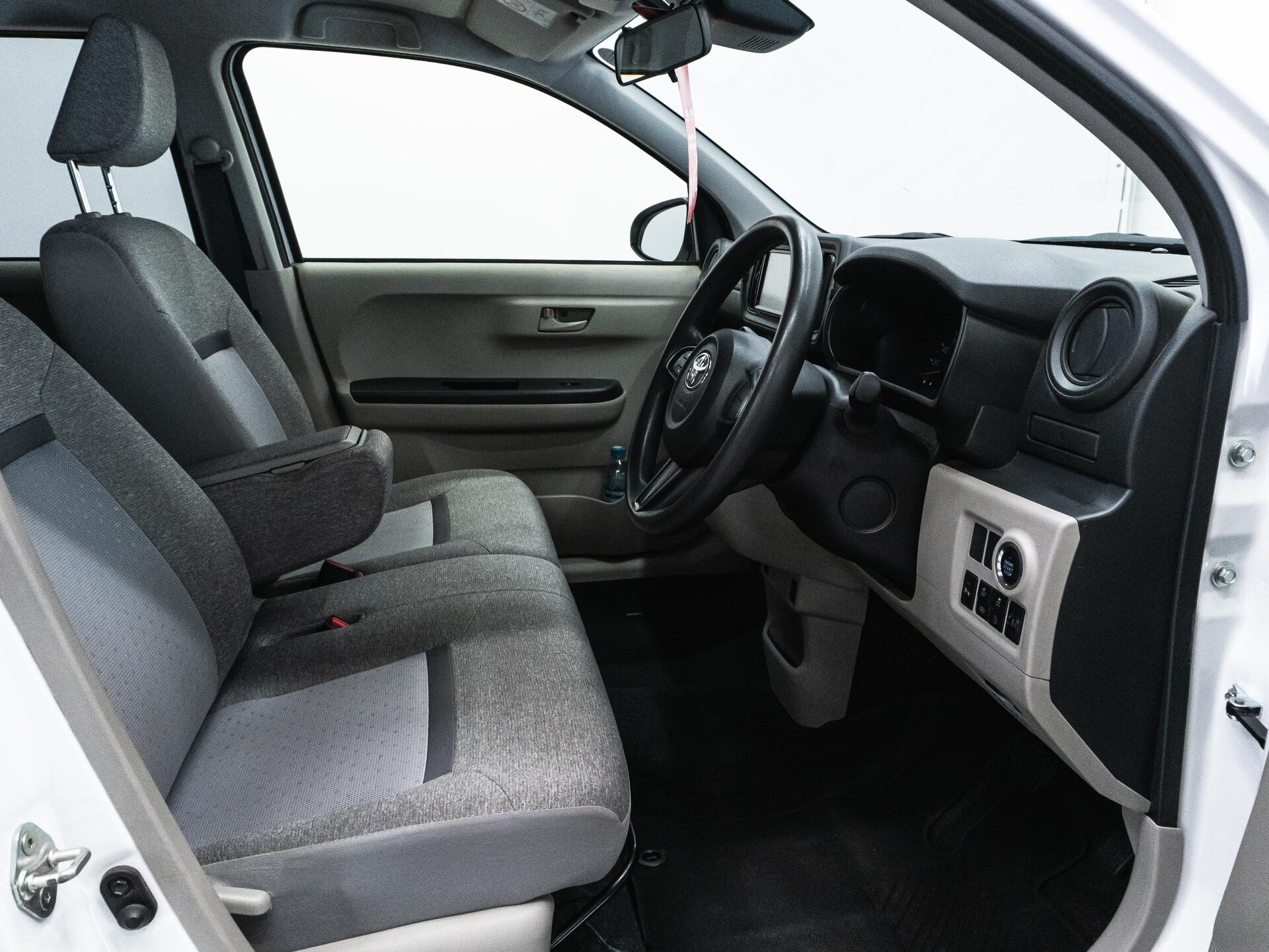 Toyota Passo 2021 17