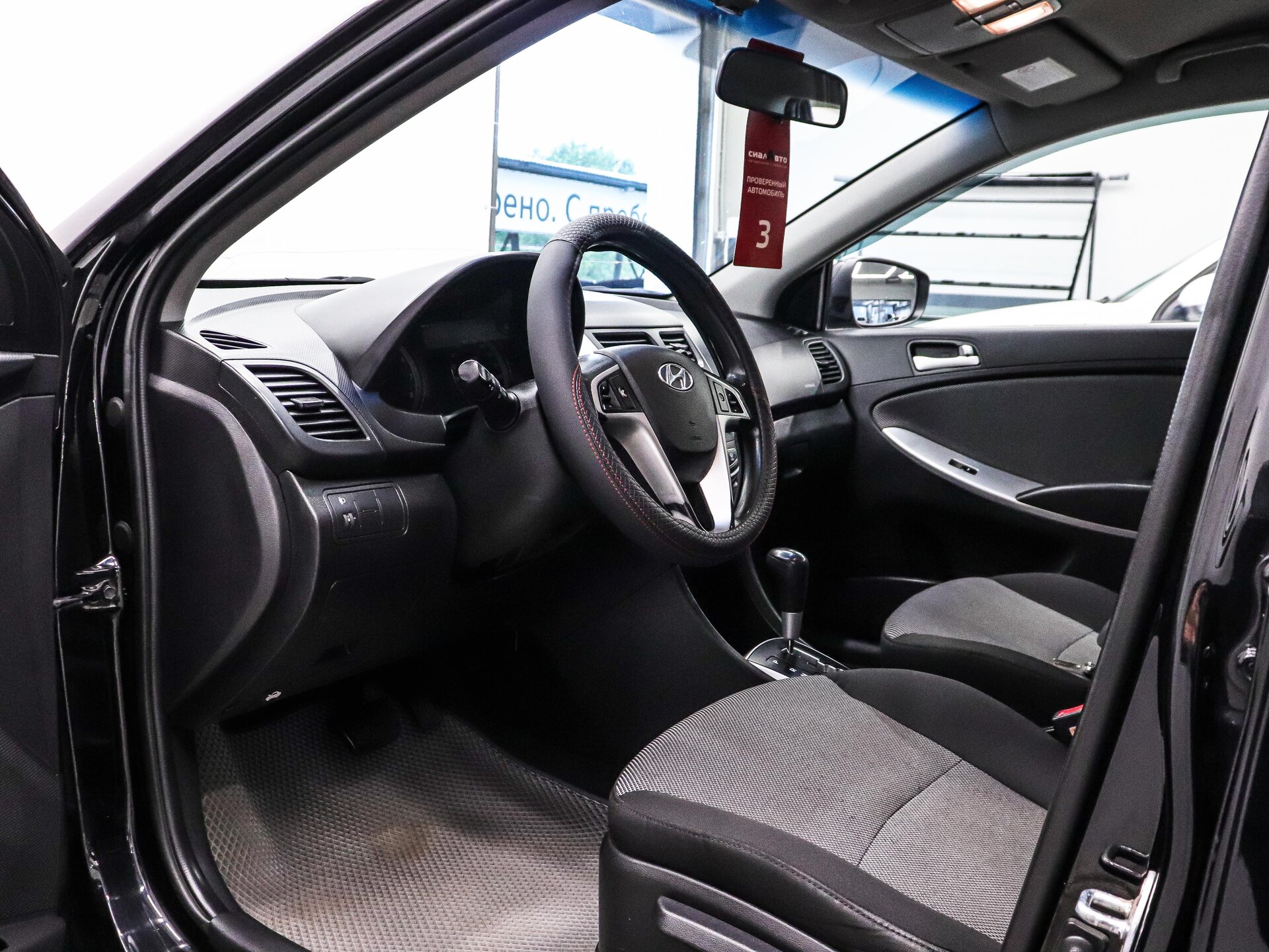 Hyundai Solaris 2014 16