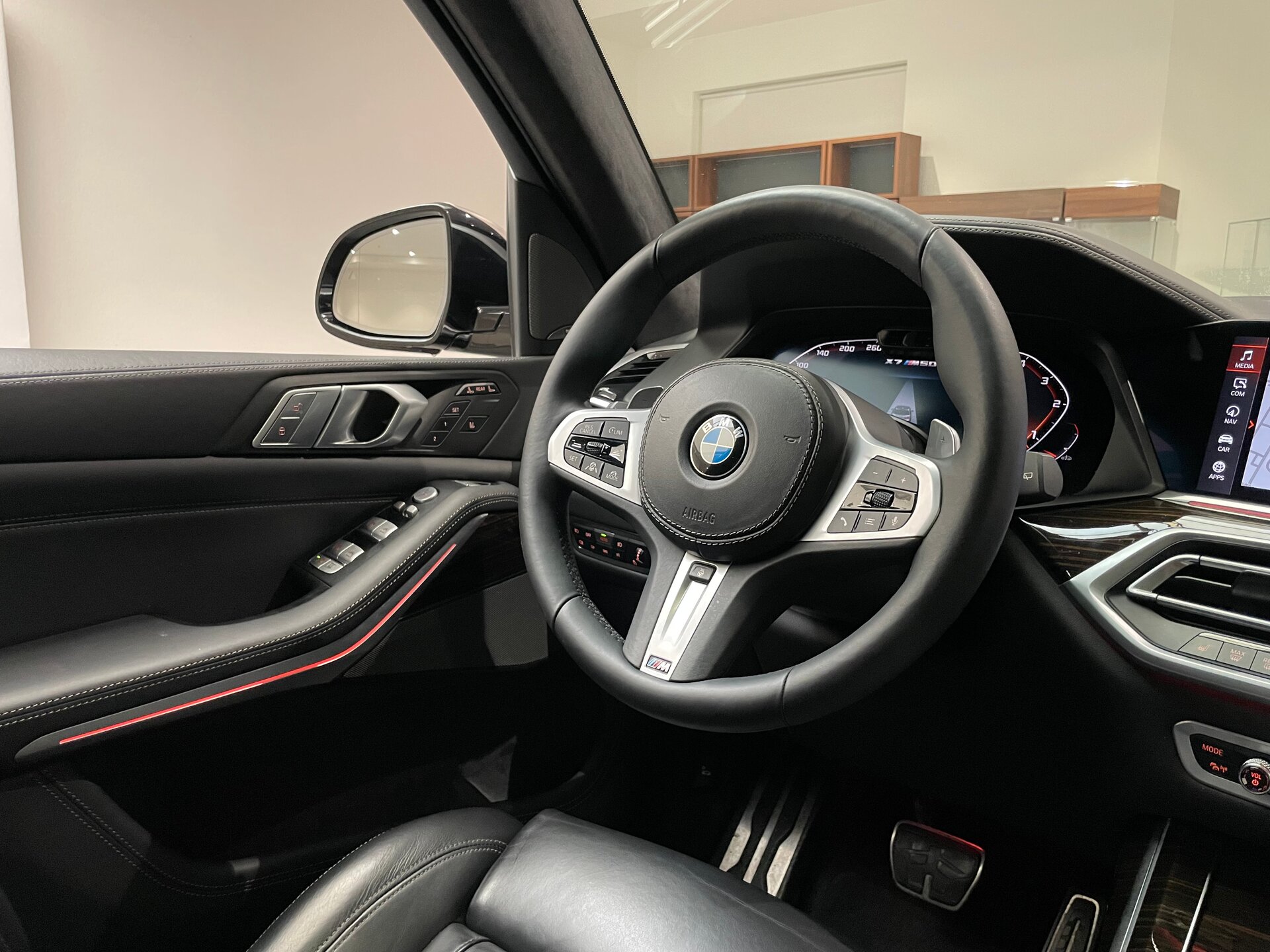 Автомобиль BMW X7 M50d 3.0d AT (400 л.с.) 4WD - 16