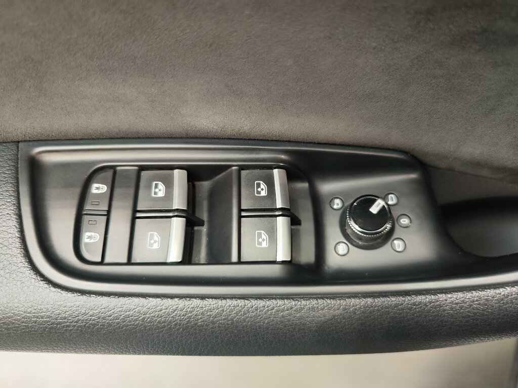 Автомобиль Audi Q8 55 TFSI 3.0 AT (340 л.с.) 4WD - 18