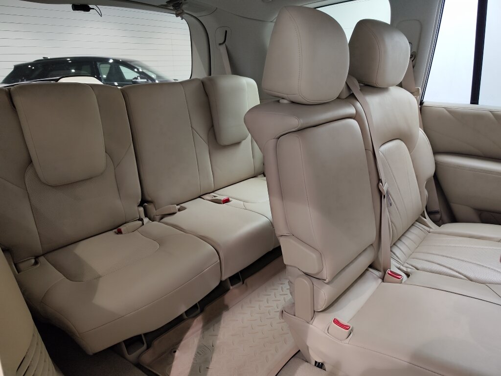 Автомобиль Infiniti QX80 5.6 AT (405 л.с.) 4WD - 15