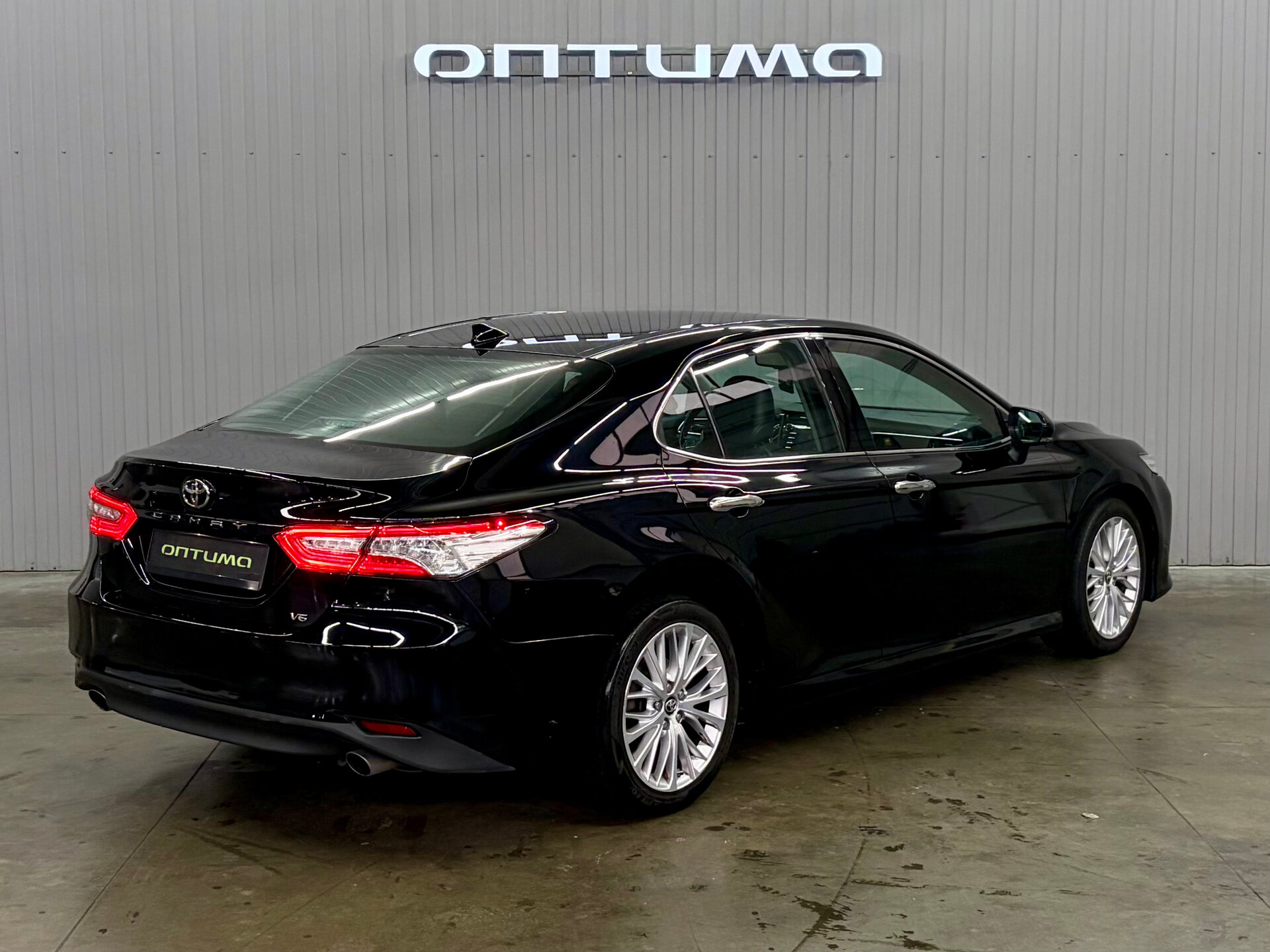 Toyota Camry 