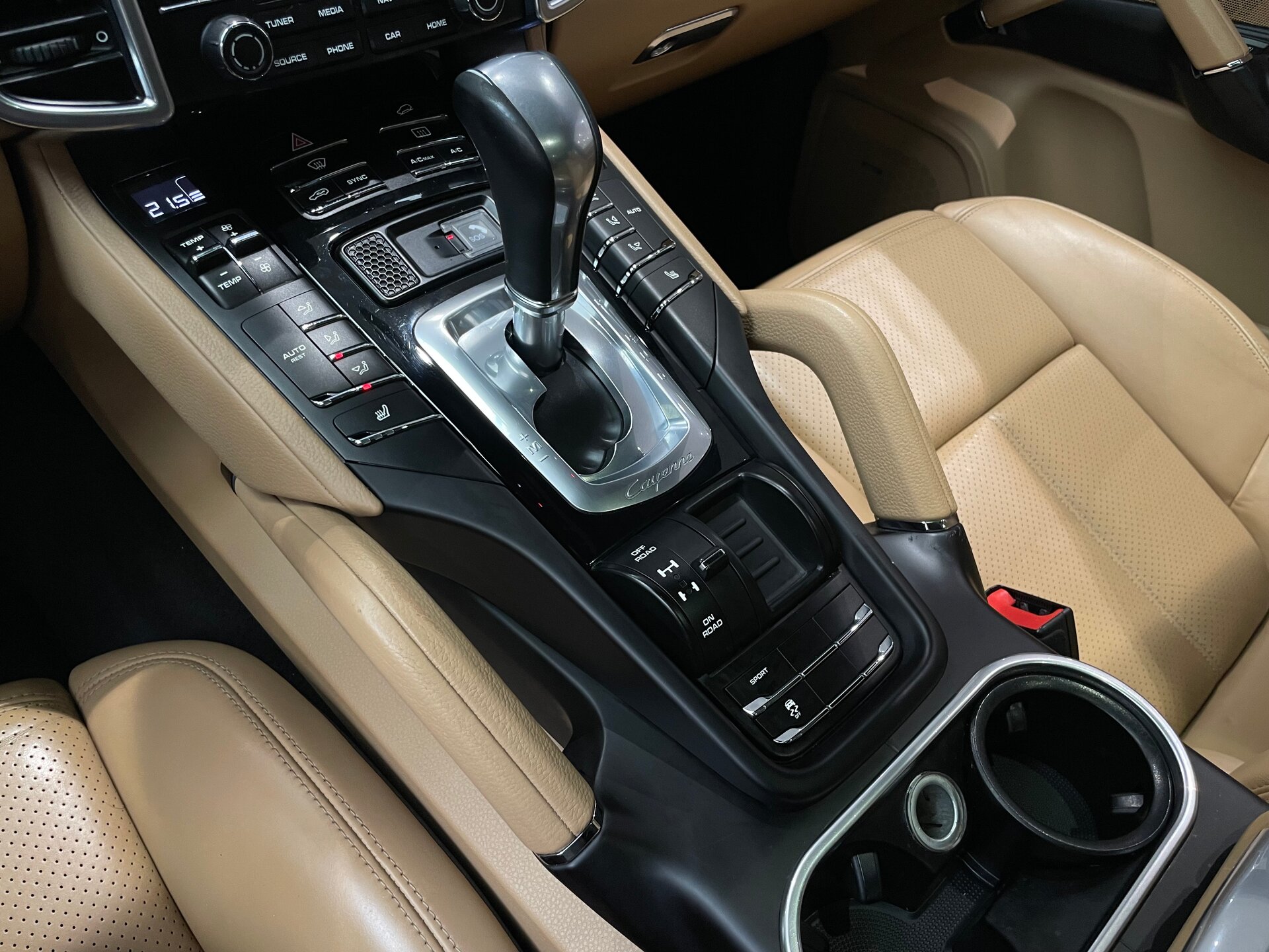 Автомобиль Porsche Cayenne Diesel 3.0d AT (245 л.с.) 4WD - 17