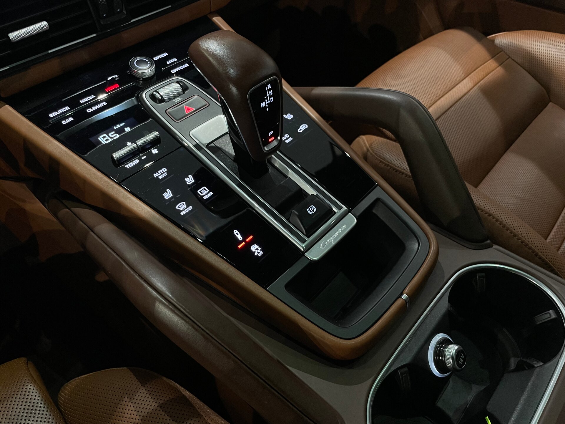 Автомобиль Porsche Cayenne 3.0 AT (340 л.с.) 4WD - 17