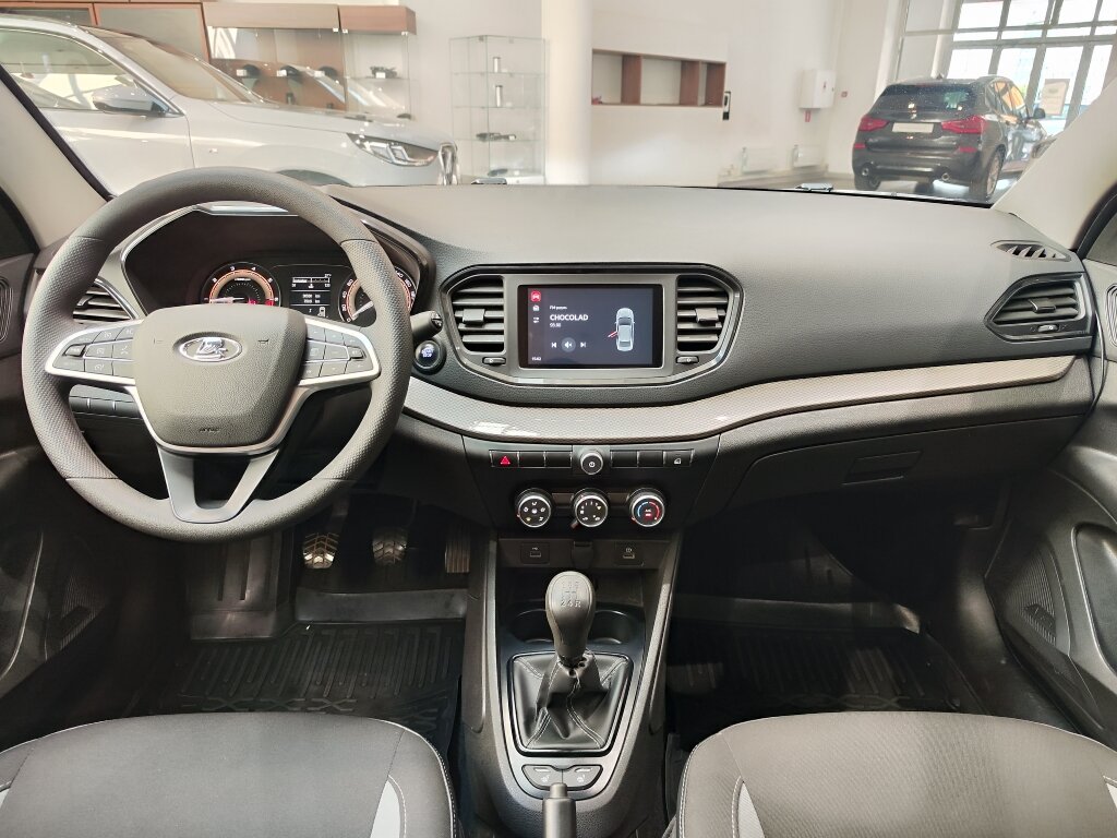 Автомобиль Lada (ВАЗ) Vesta 1.6 MT (106 л.с.) - 13