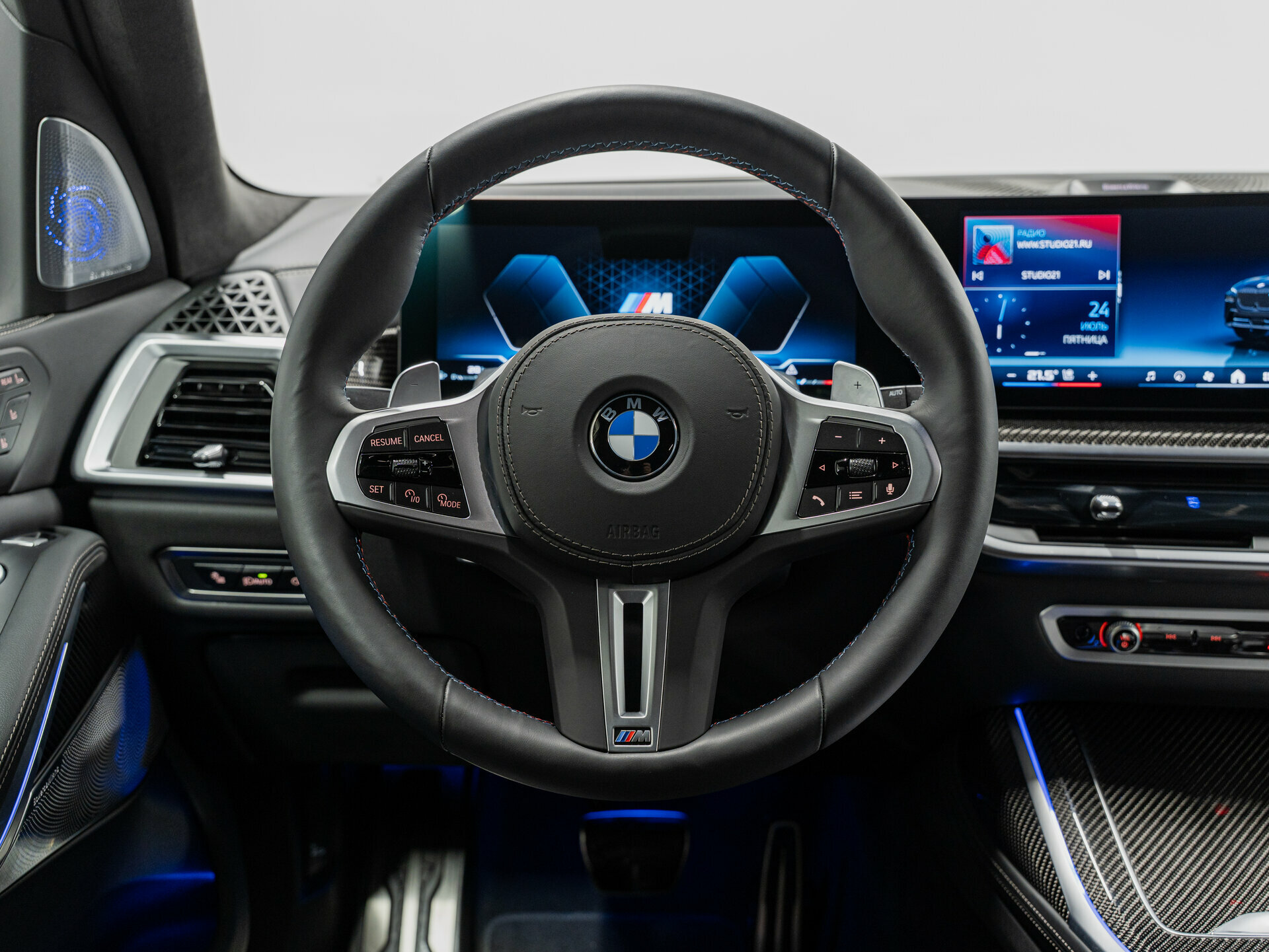Автомобиль BMW X7 M60i 4.4 AT (530 л.с.) 4WD - 15