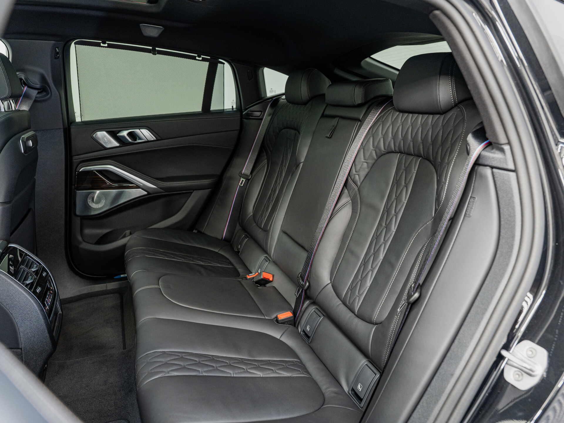 Автомобиль BMW X6 40d 3.0d AT (352 л.с.) 4WD - 18