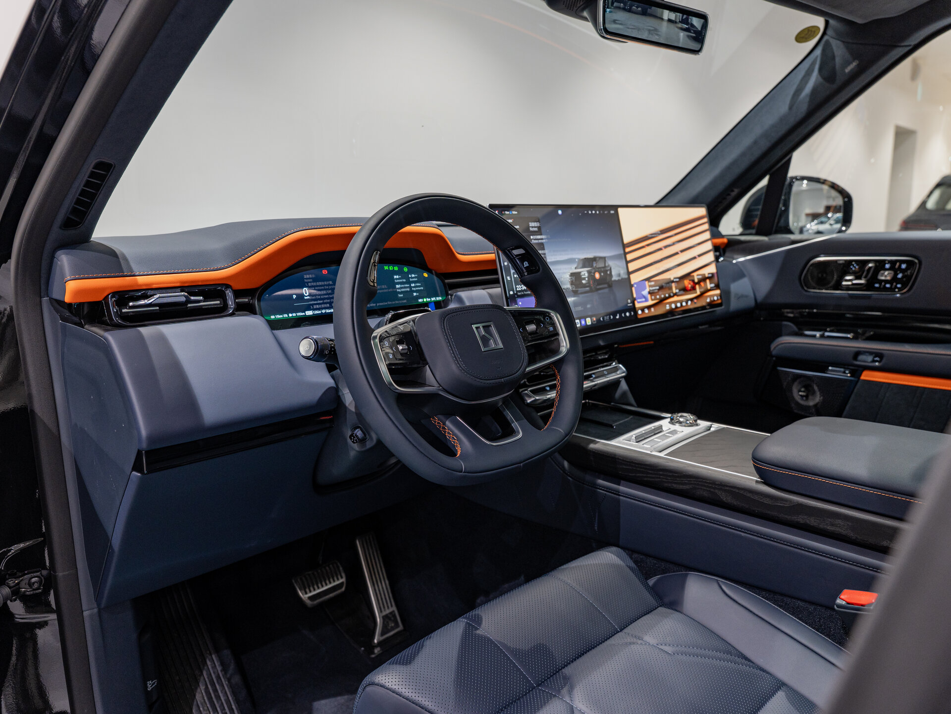 Автомобиль Zeekr 9X 70 kWh 2.0hyb AT (1401 л.с.) 4WD - 9