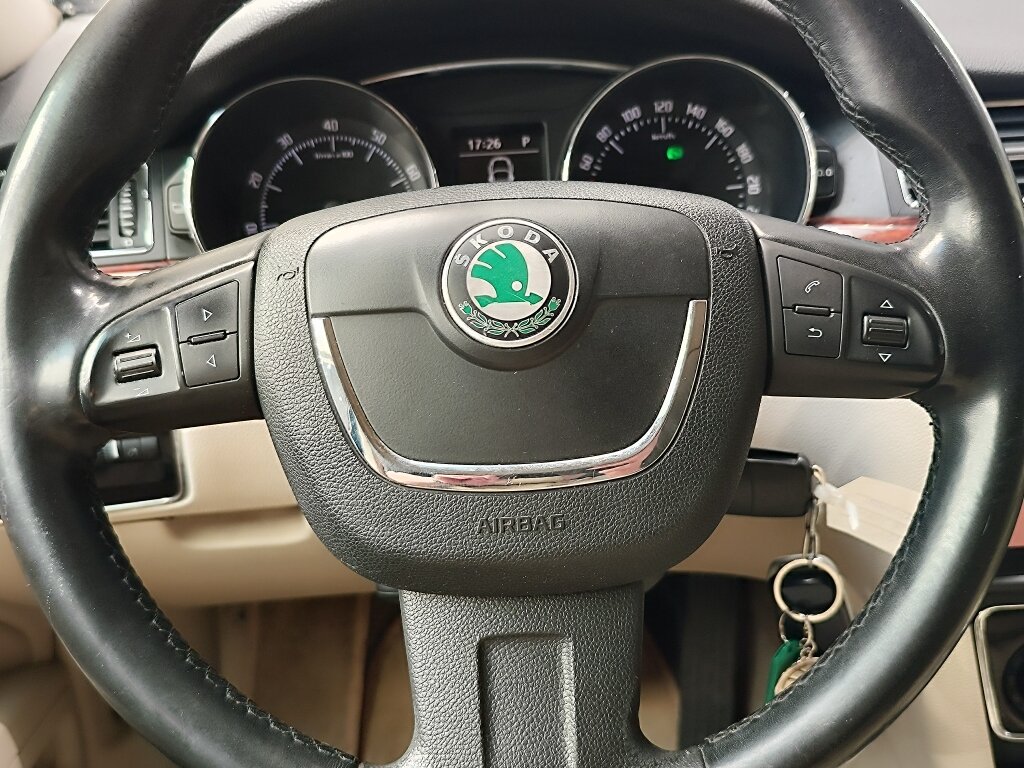 Автомобиль Skoda Superb 3.6 AMT (260 л.с.) 4WD - 20