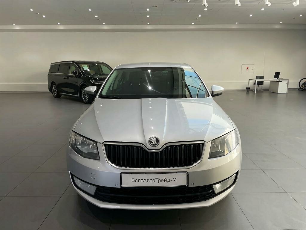 Автомобиль Skoda Octavia 1.6 AT (110 л.с.) - 2