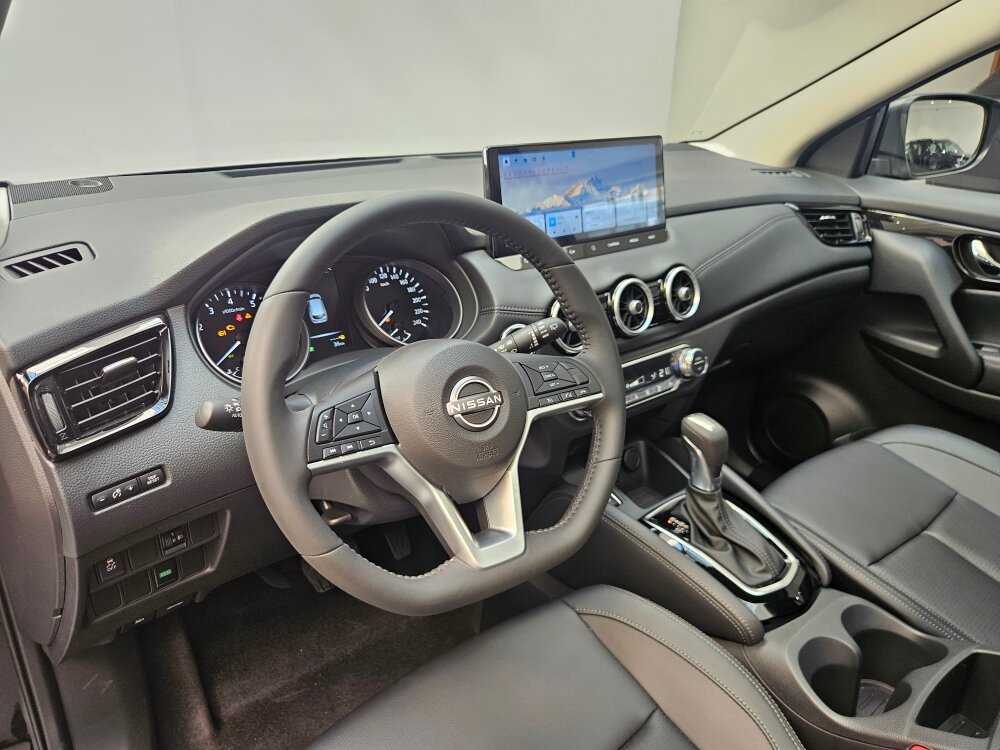 Автомобиль Nissan Qashqai 2.0 CVT (140 л.с.) - 9